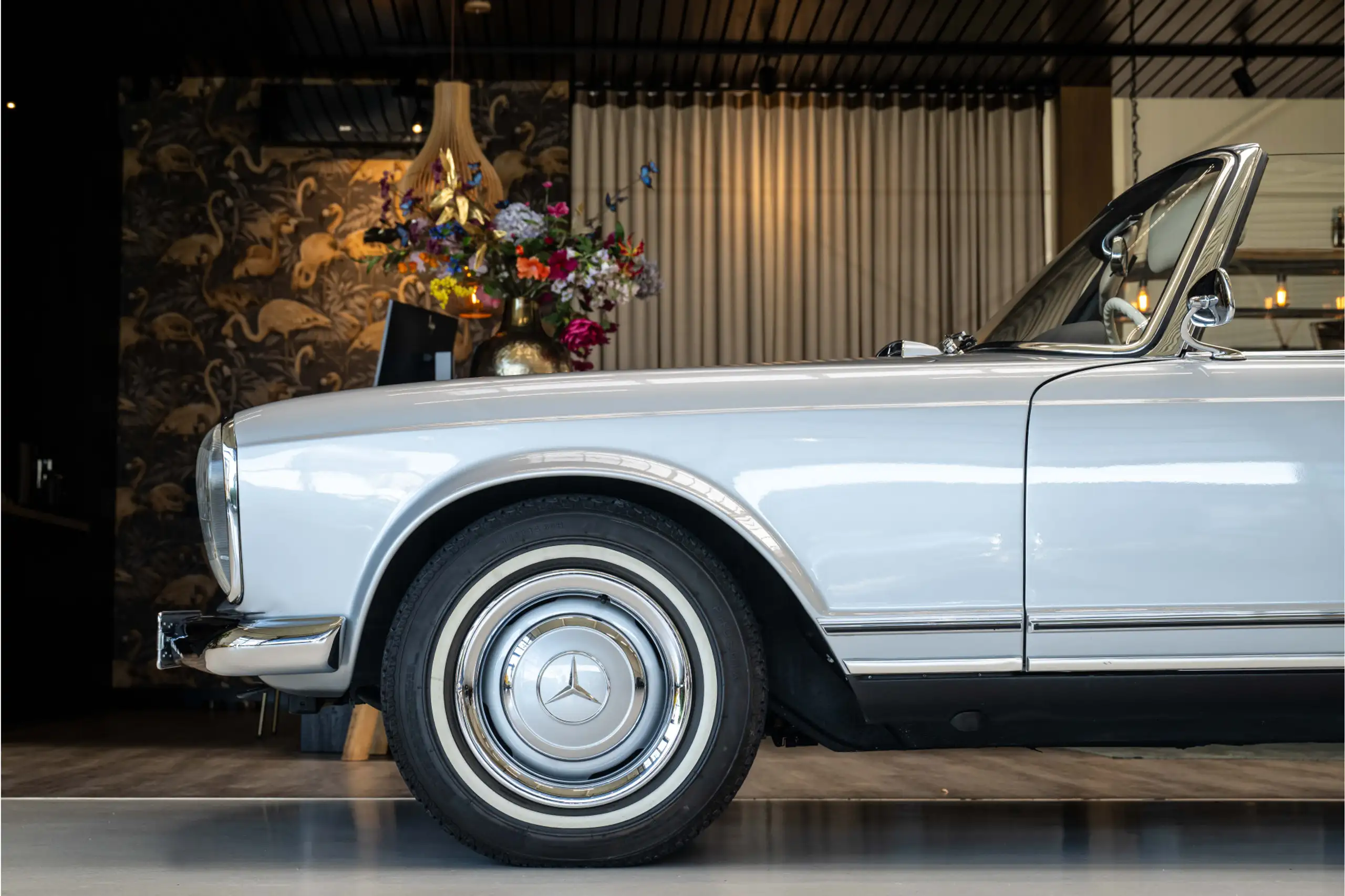 Mercedes-Benz - SL 230