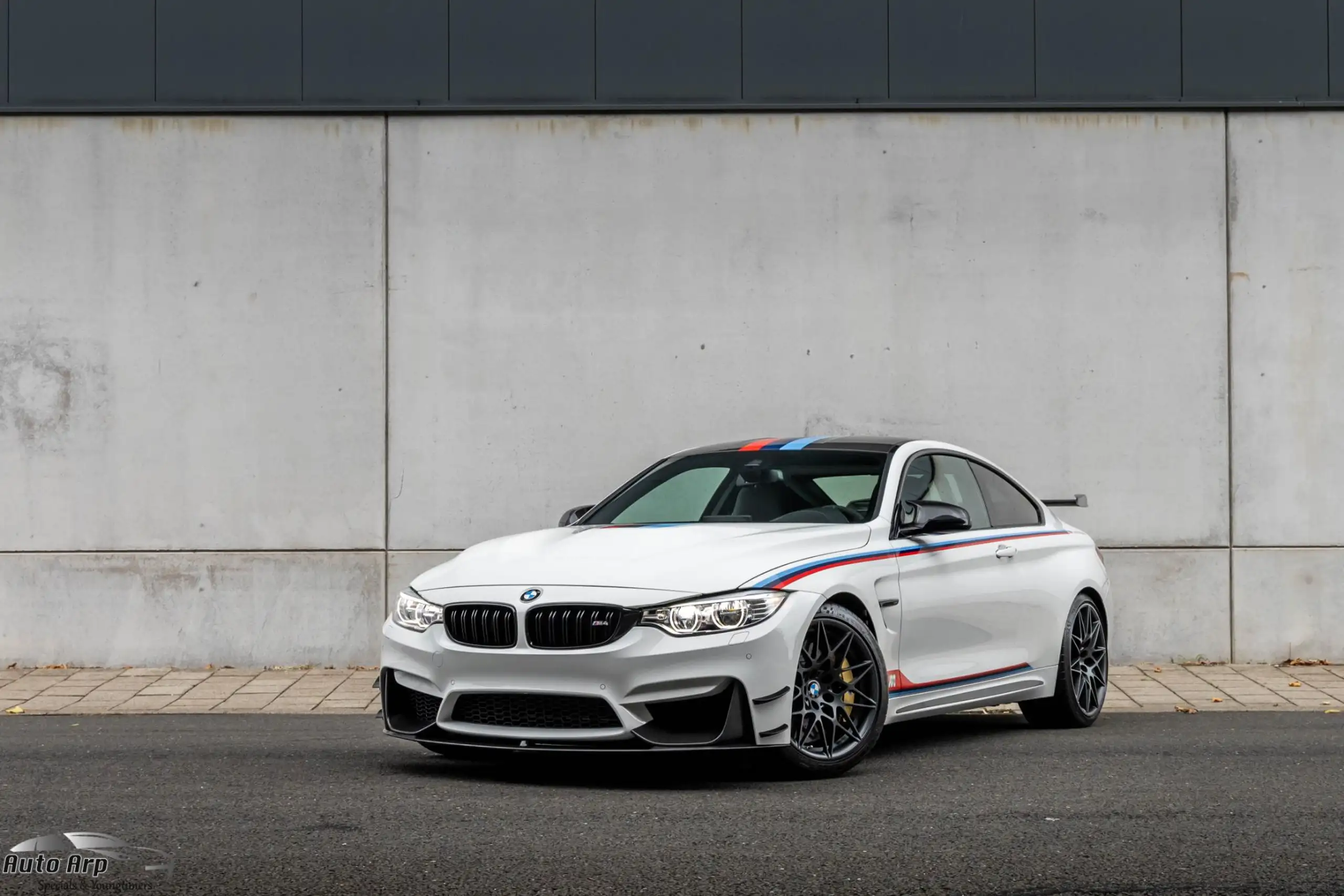 BMW - M4