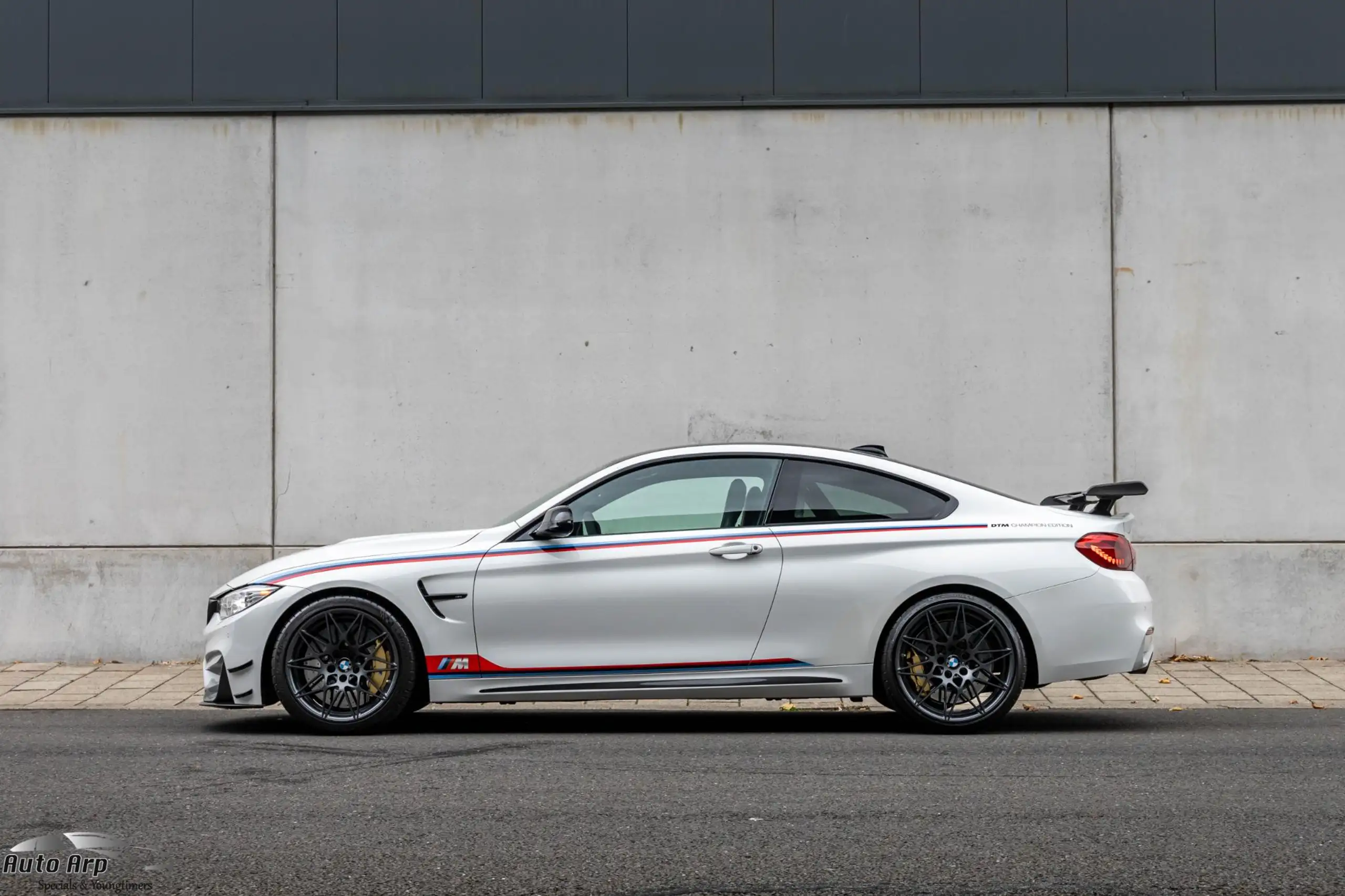 BMW - M4