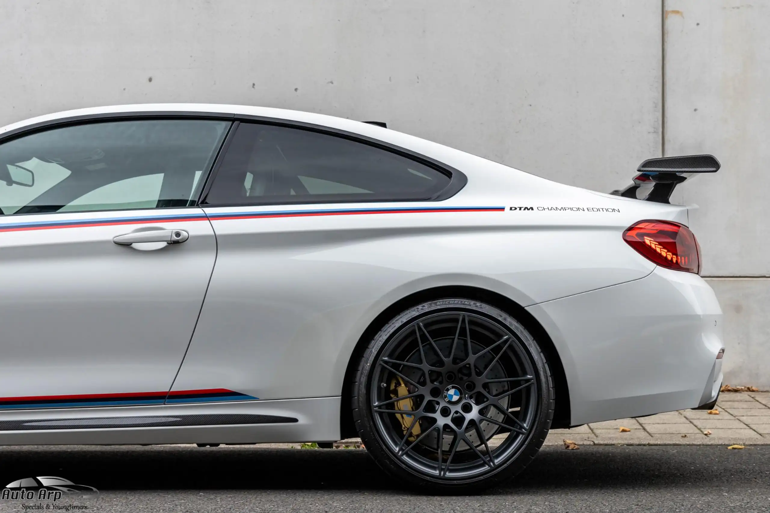 BMW - M4