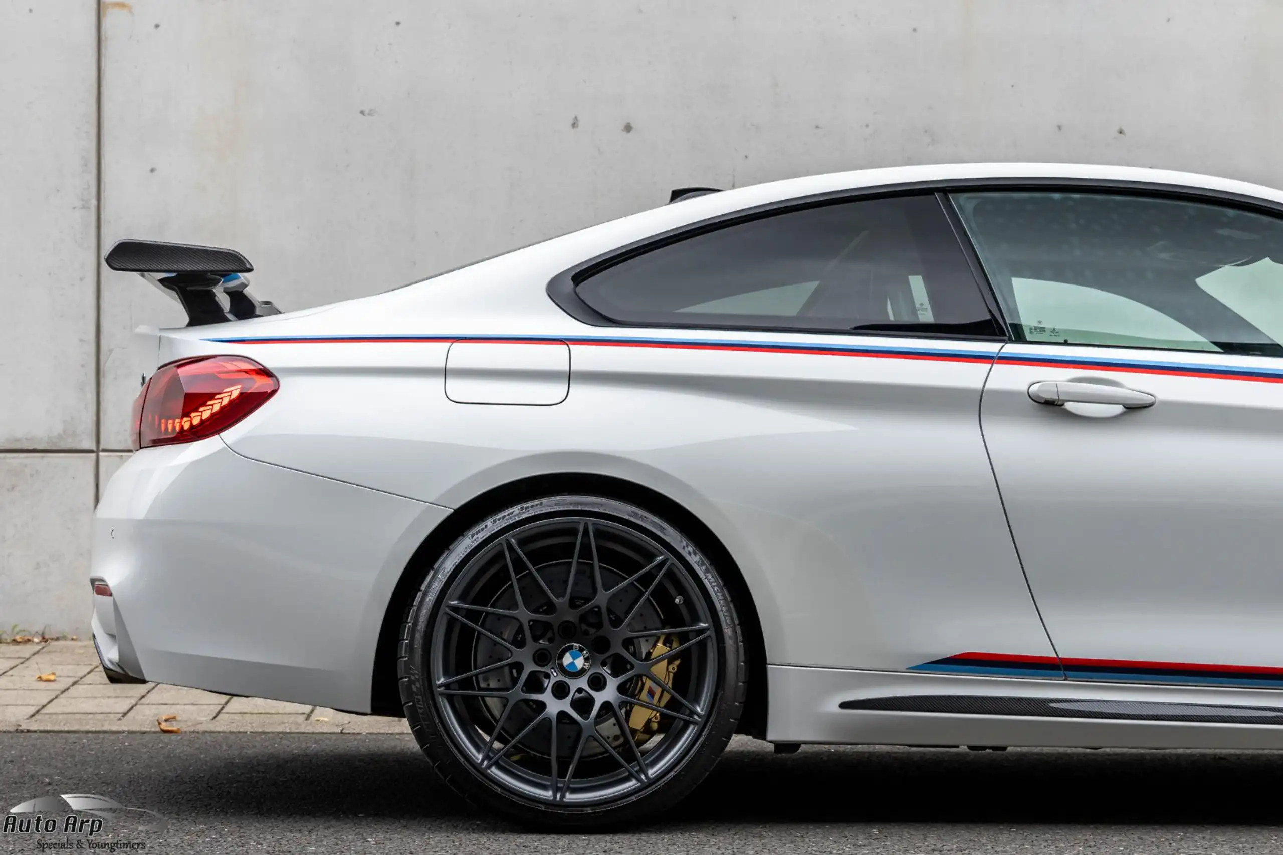 BMW - M4