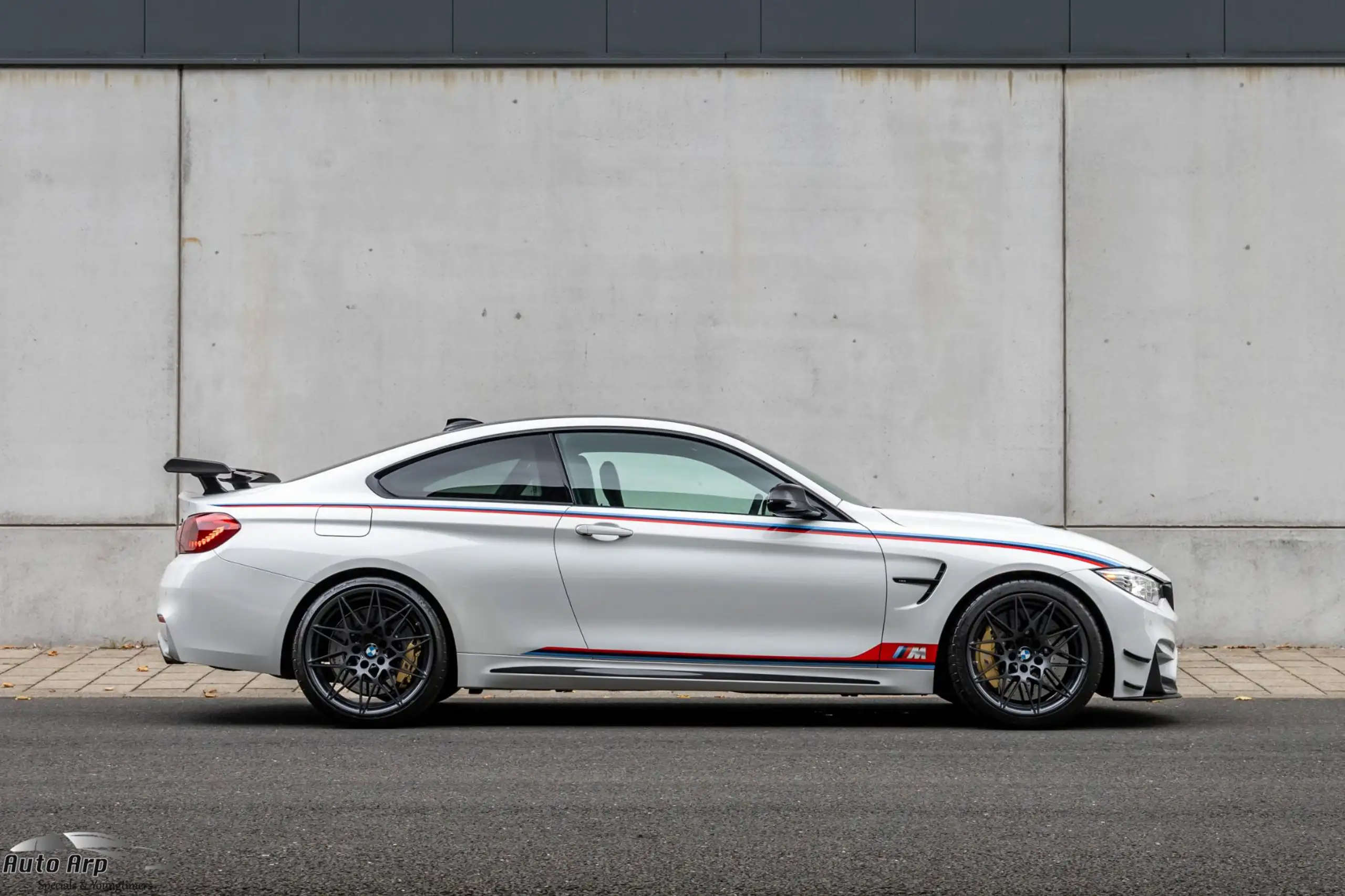 BMW - M4