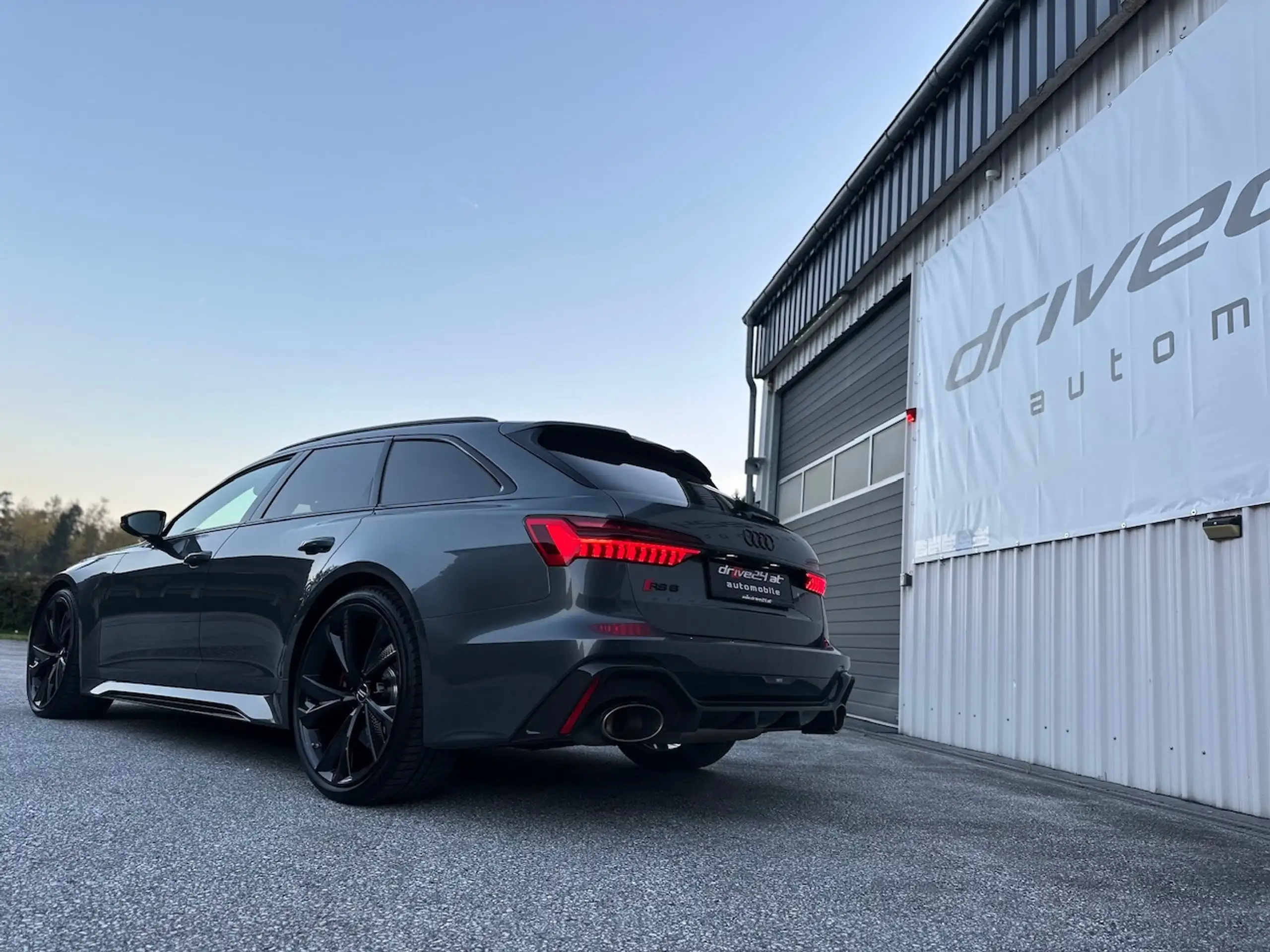 Audi - RS6