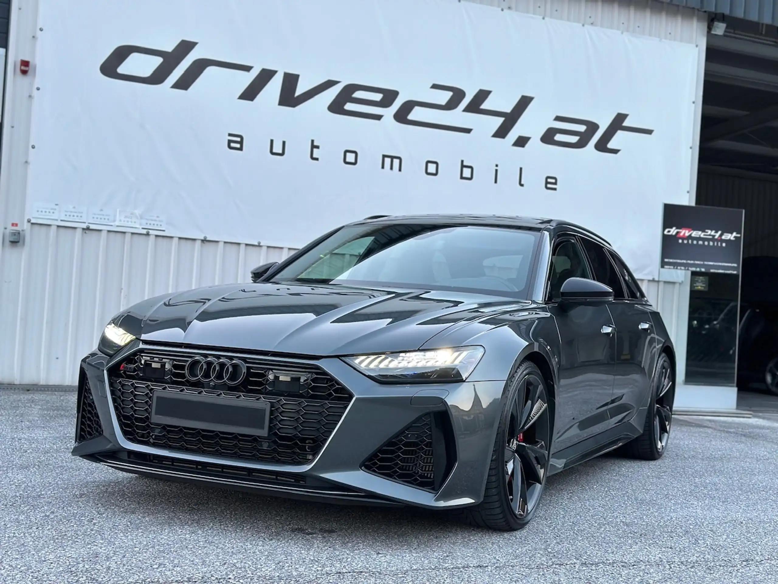 Audi - RS6