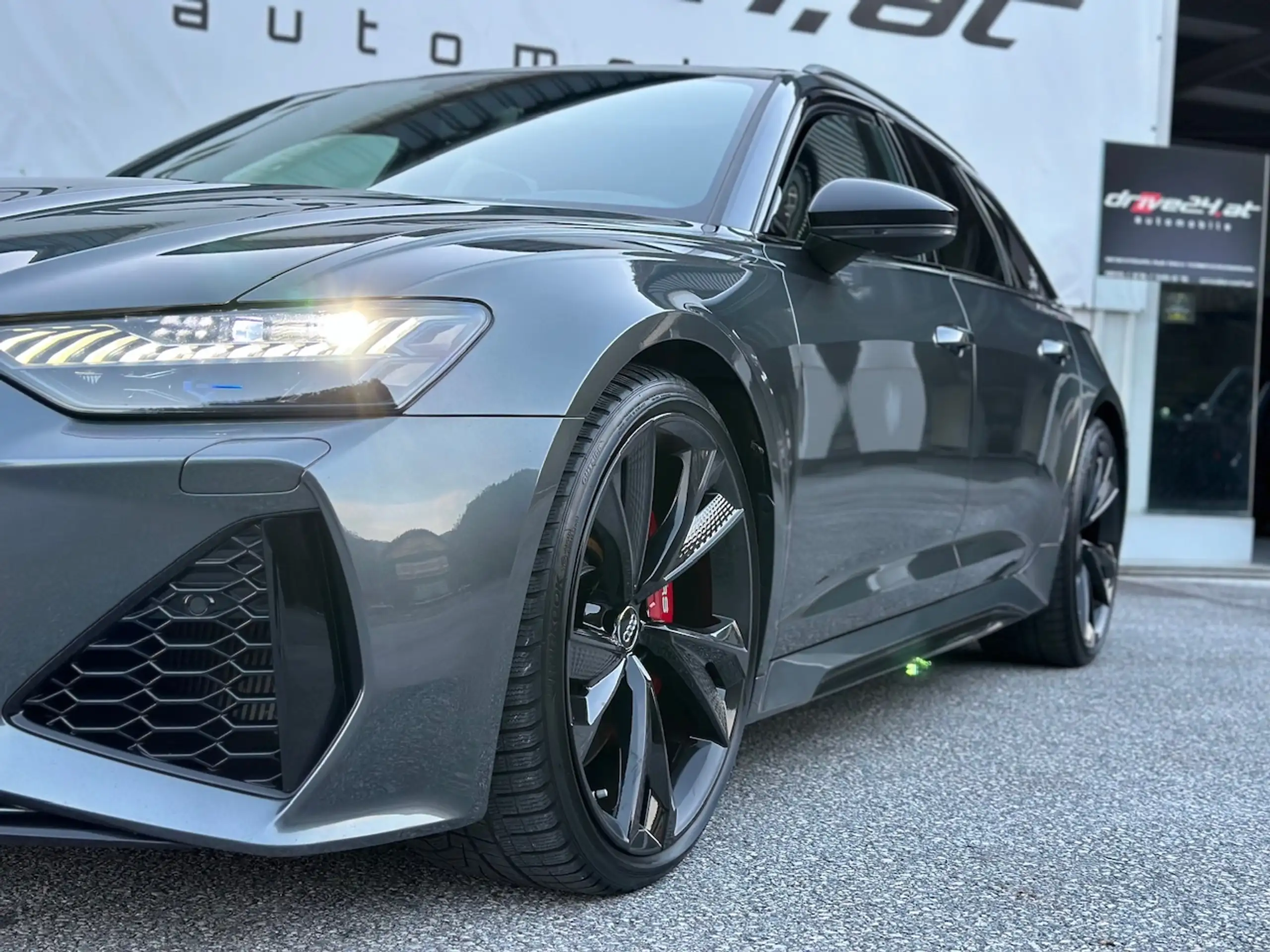 Audi - RS6