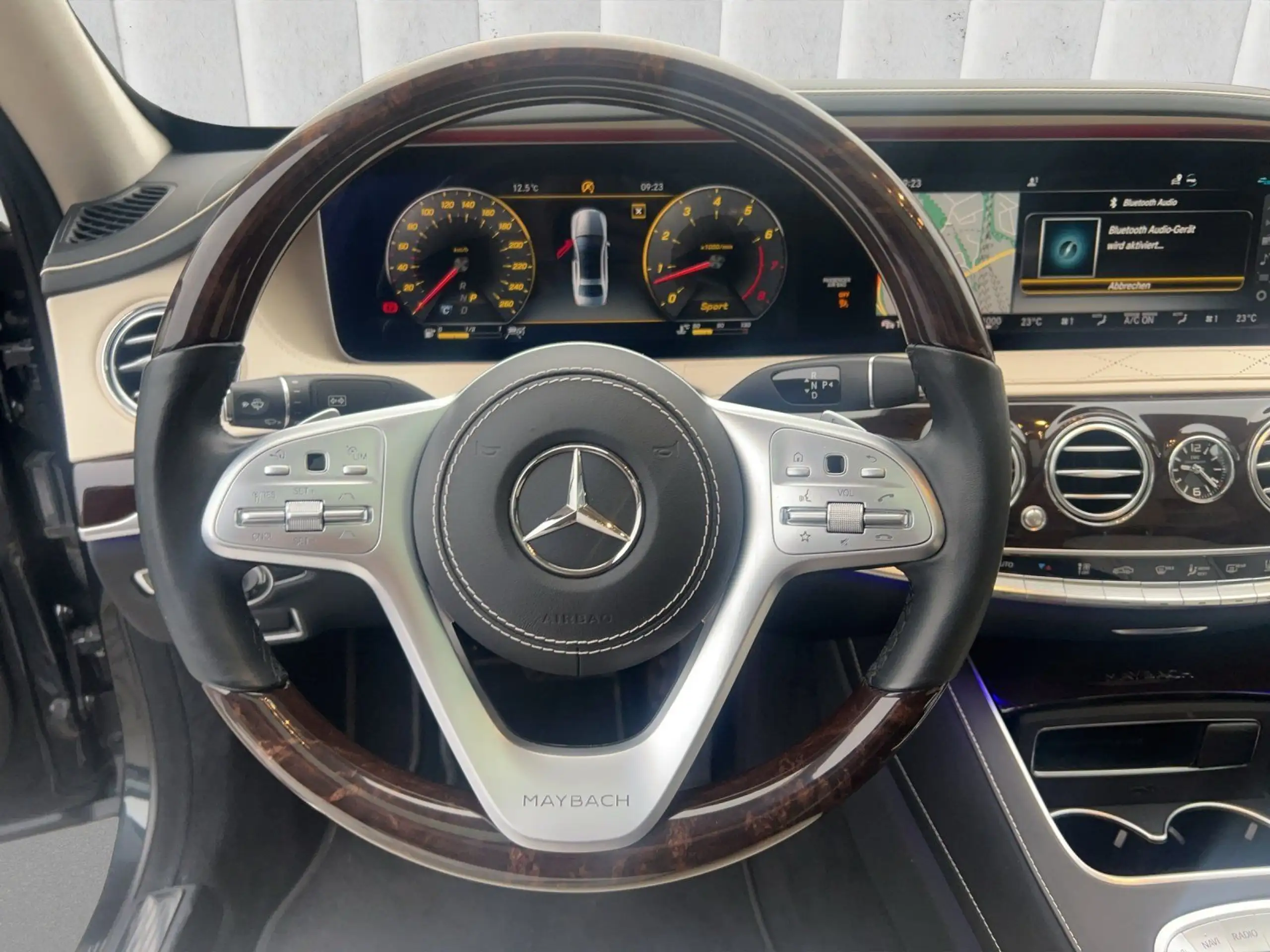 Mercedes-Benz - S 650