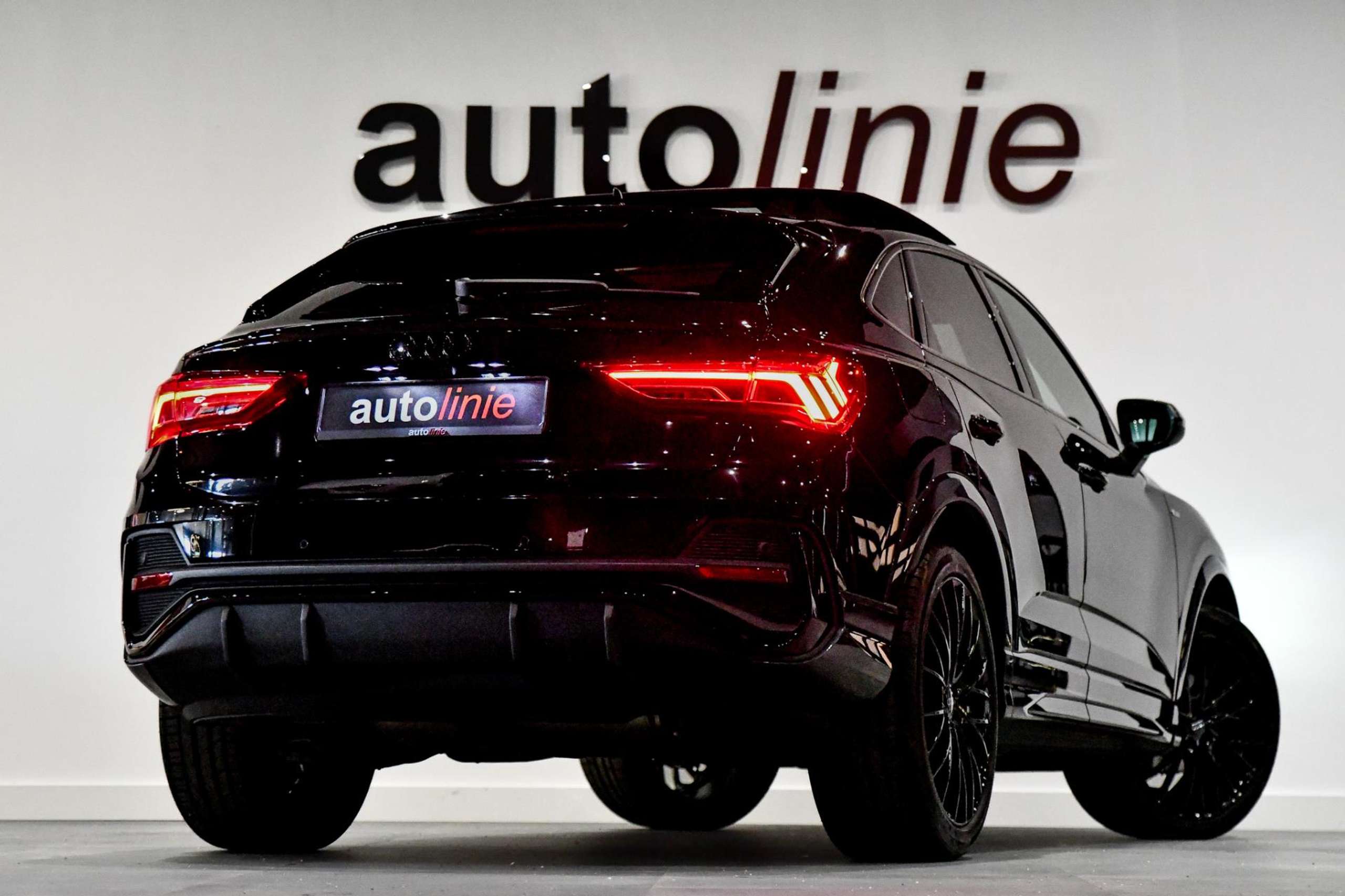 Audi - Q3