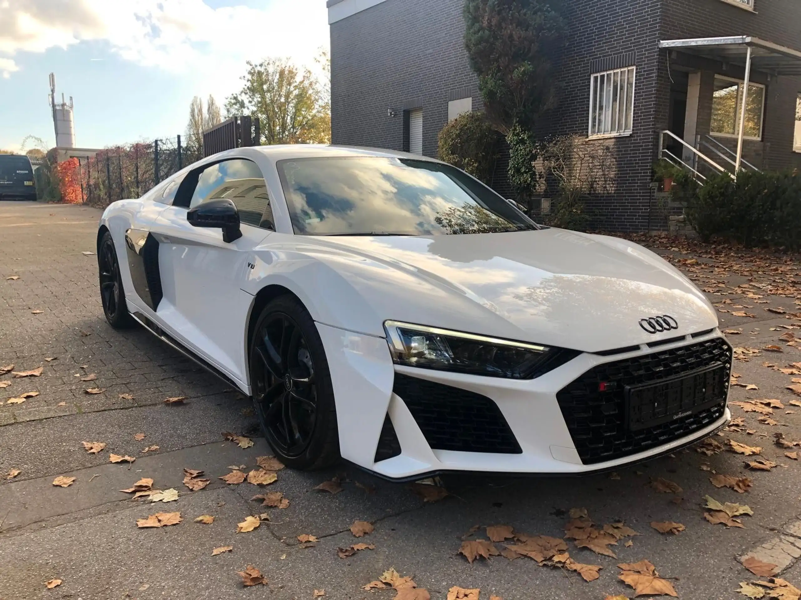 Audi - R8