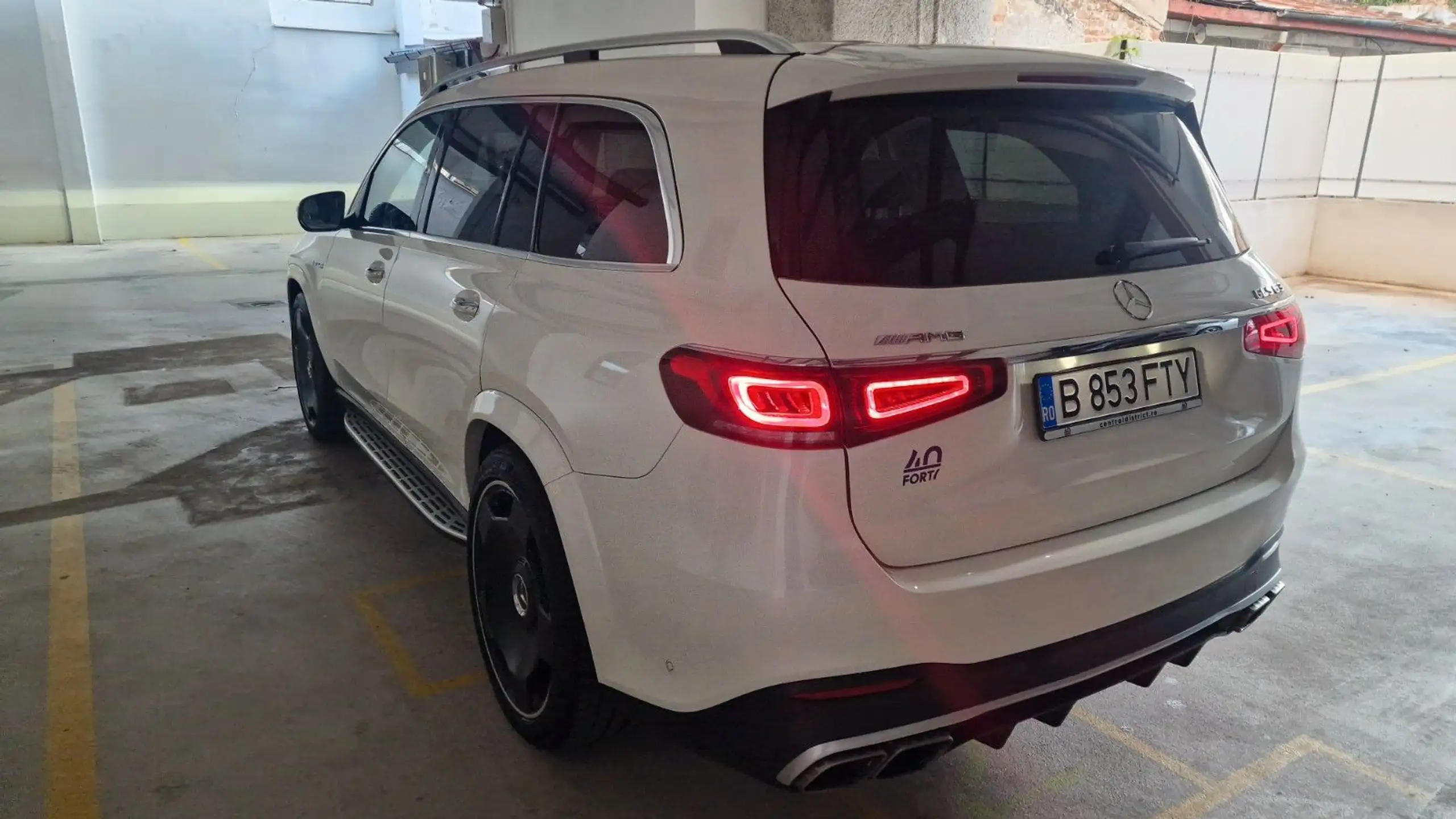 Mercedes-Benz - GLS 63 AMG