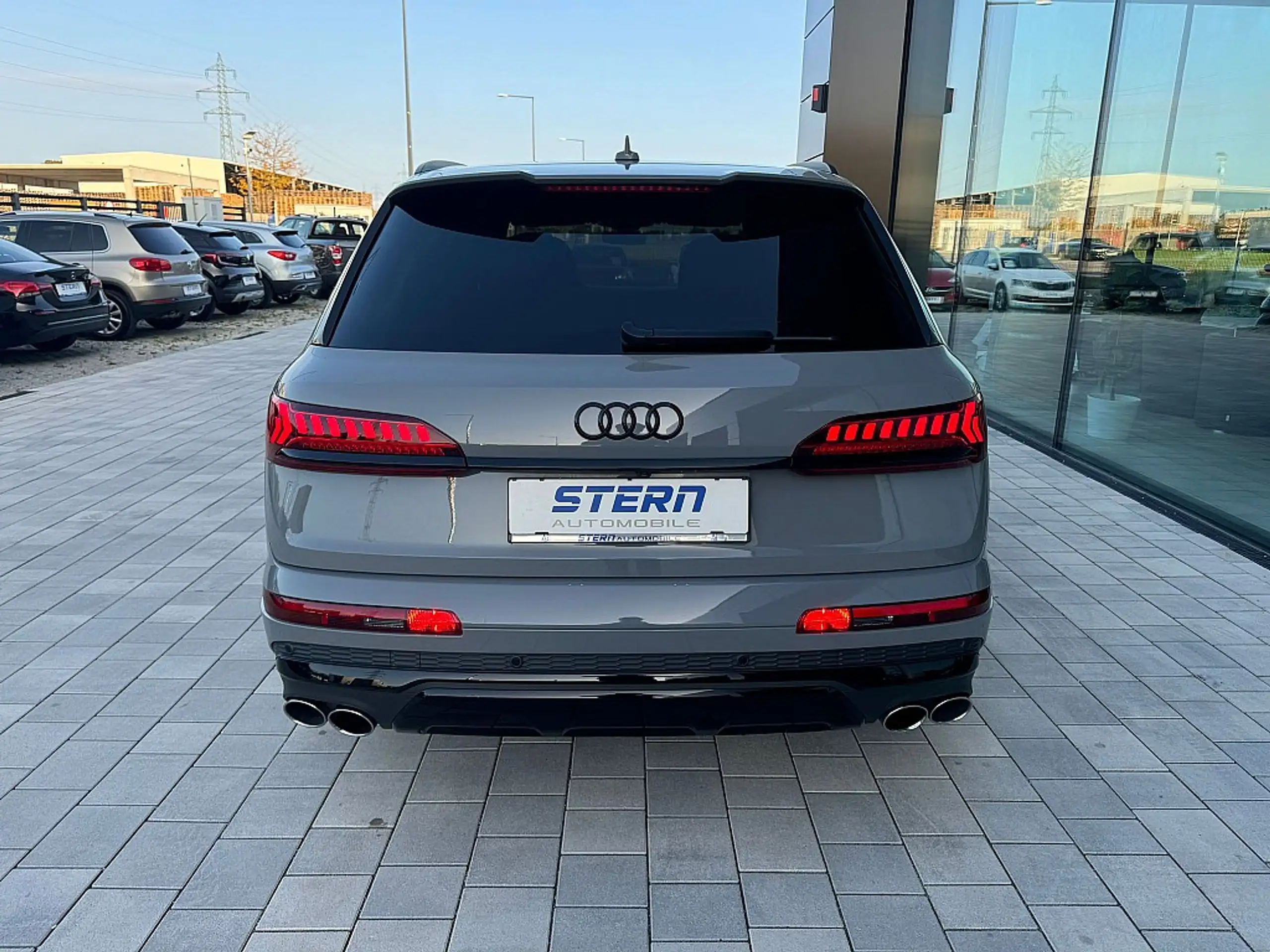 Audi - SQ7