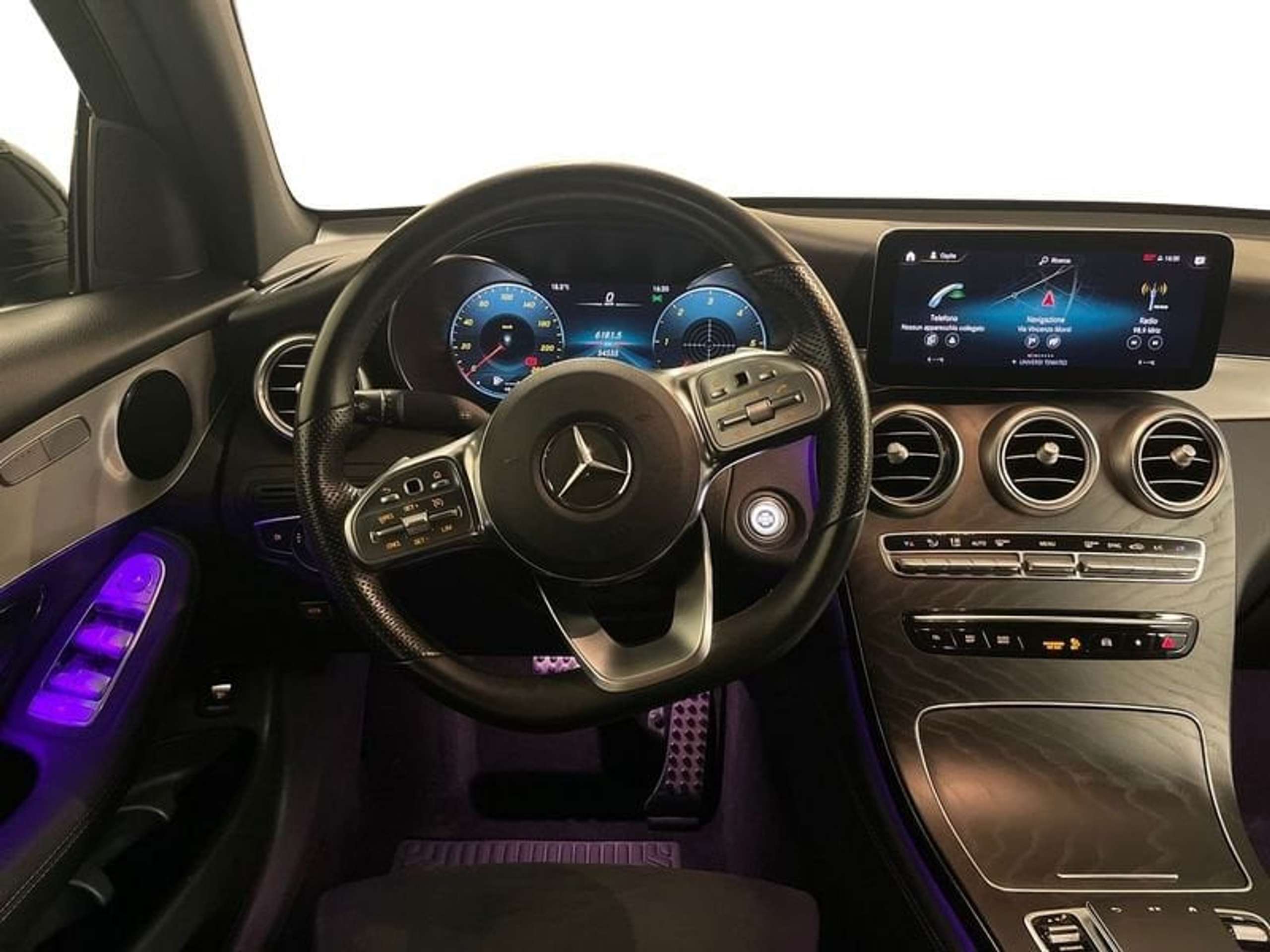 Mercedes-Benz - GLC 300