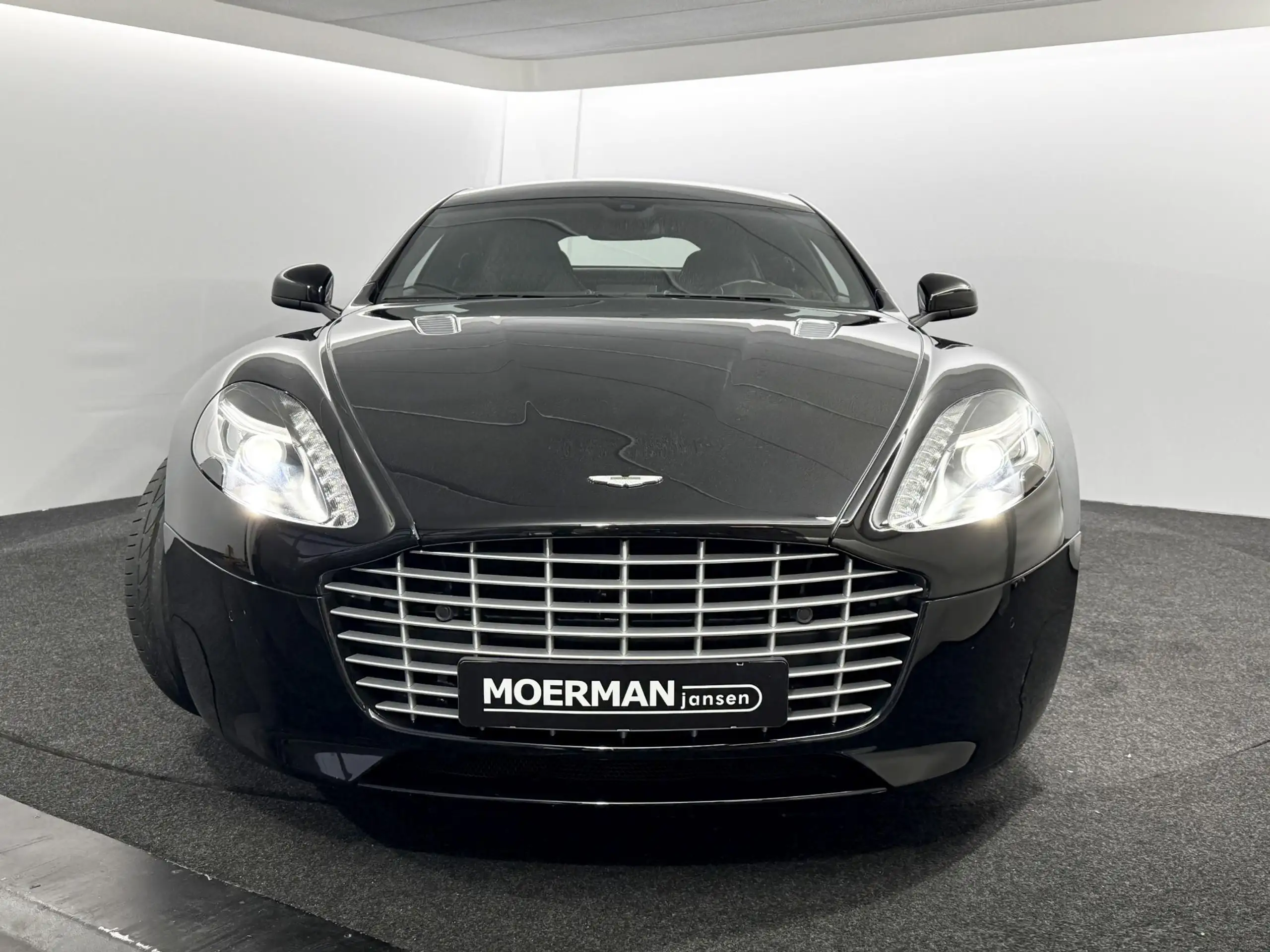 Aston Martin - Rapide