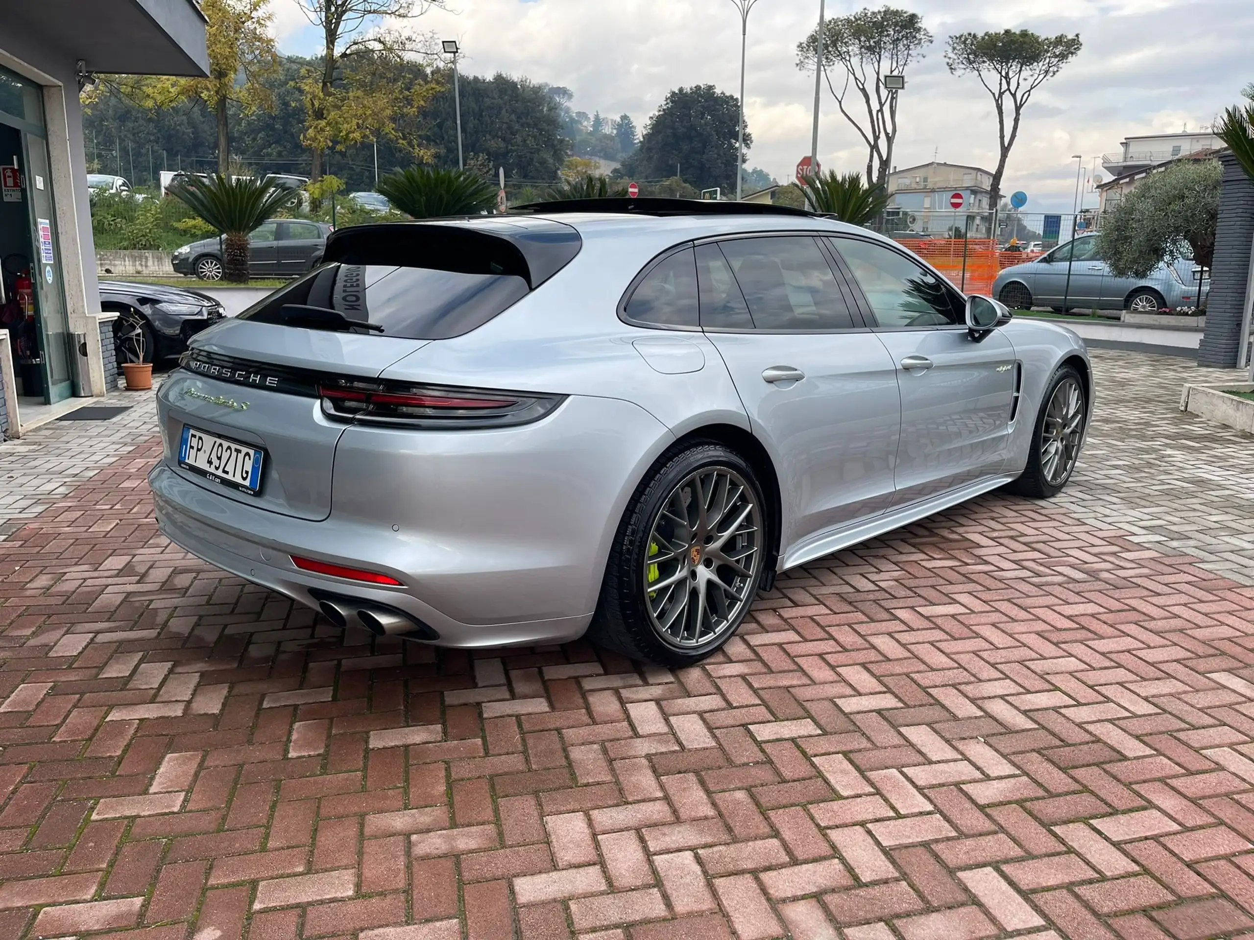 Porsche - Panamera