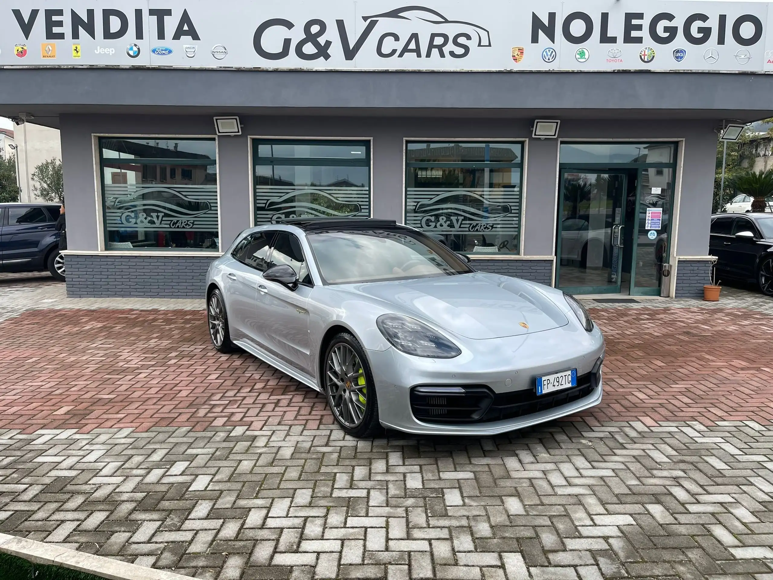 Porsche - Panamera