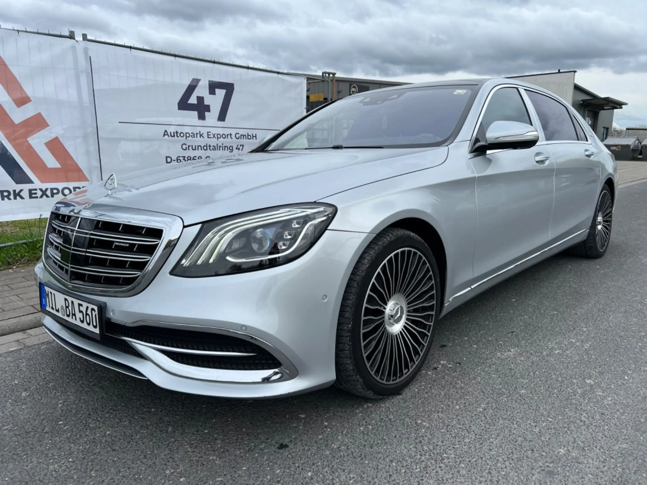 Mercedes-Benz - S 560