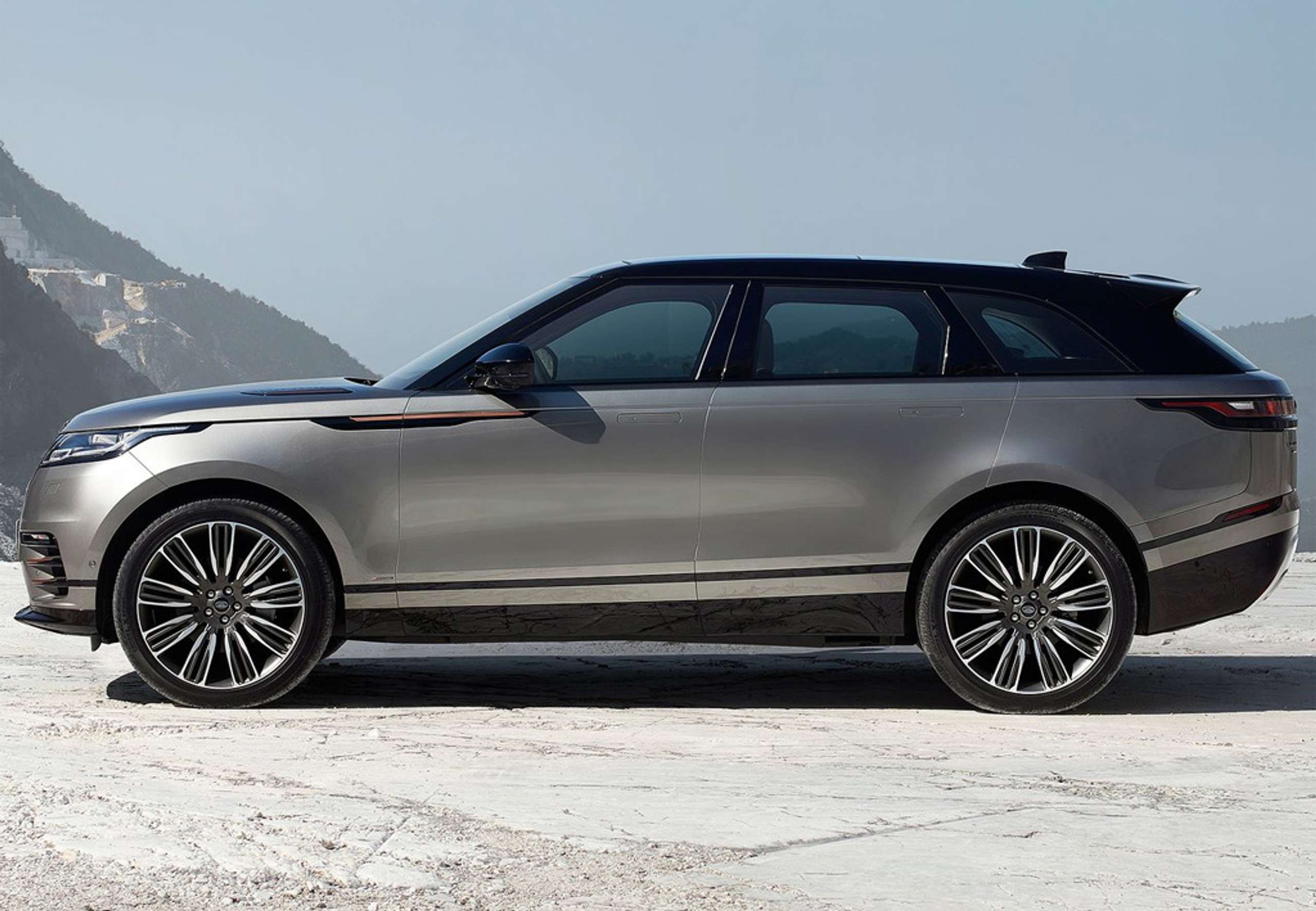 Land Rover - Range Rover Velar