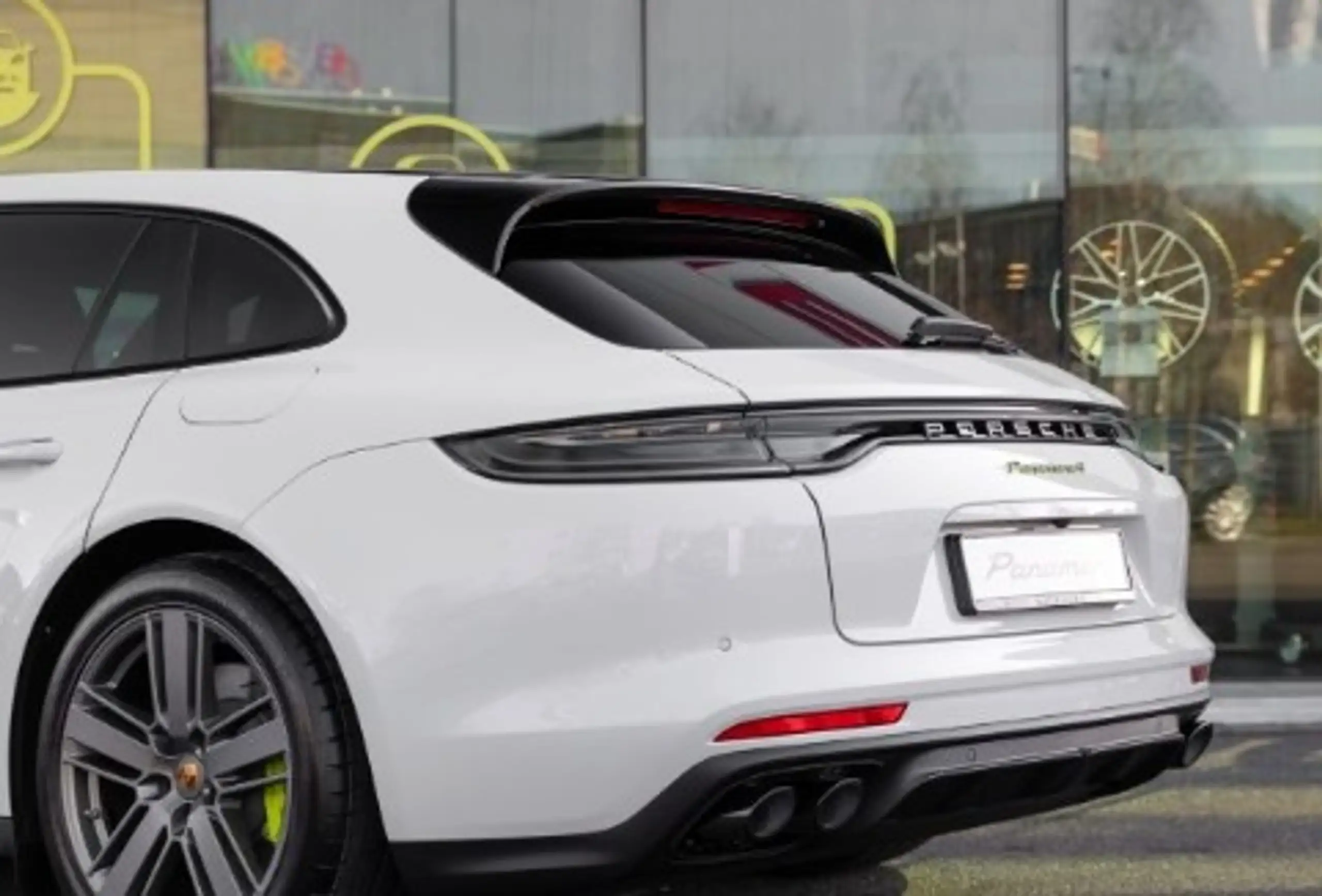 Porsche - Panamera