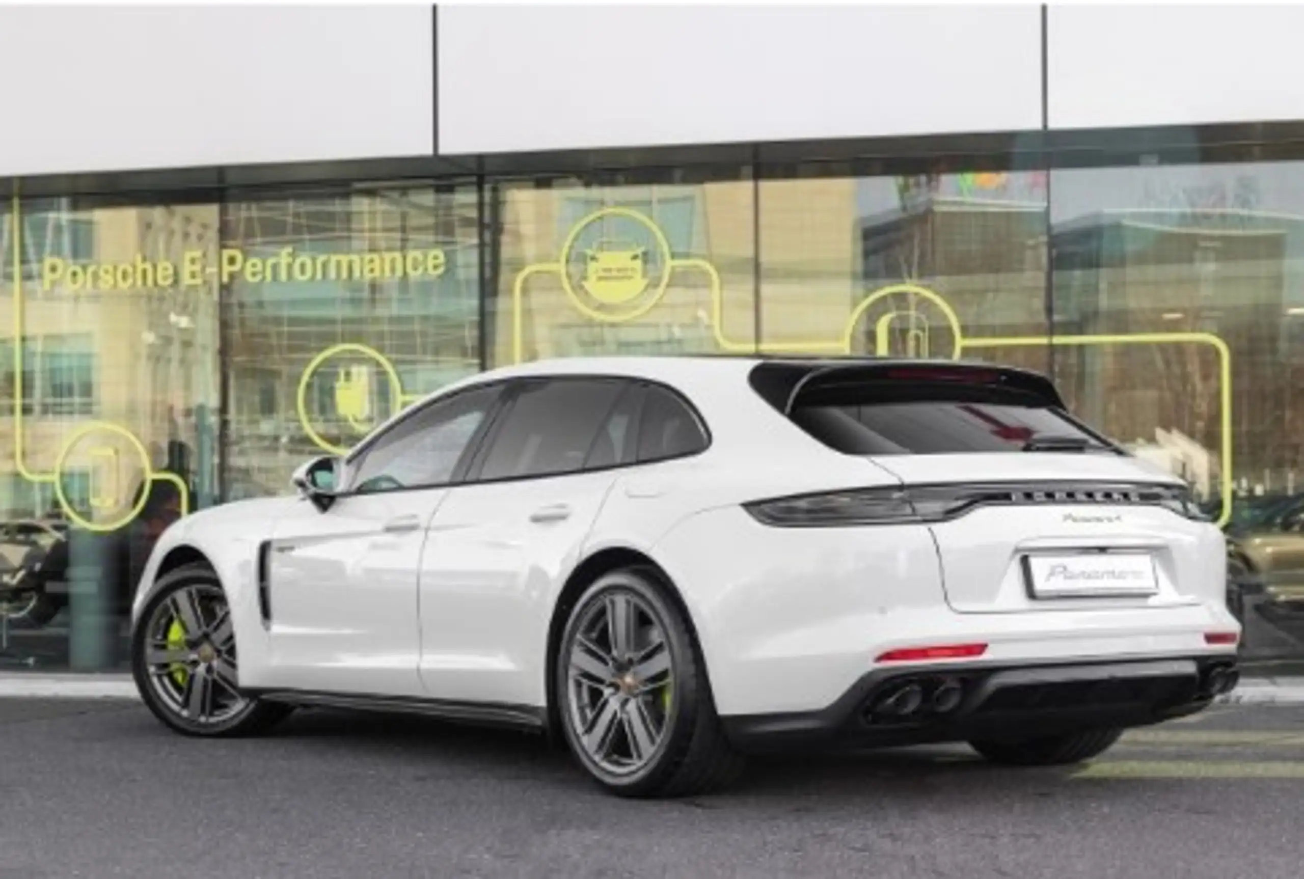 Porsche - Panamera