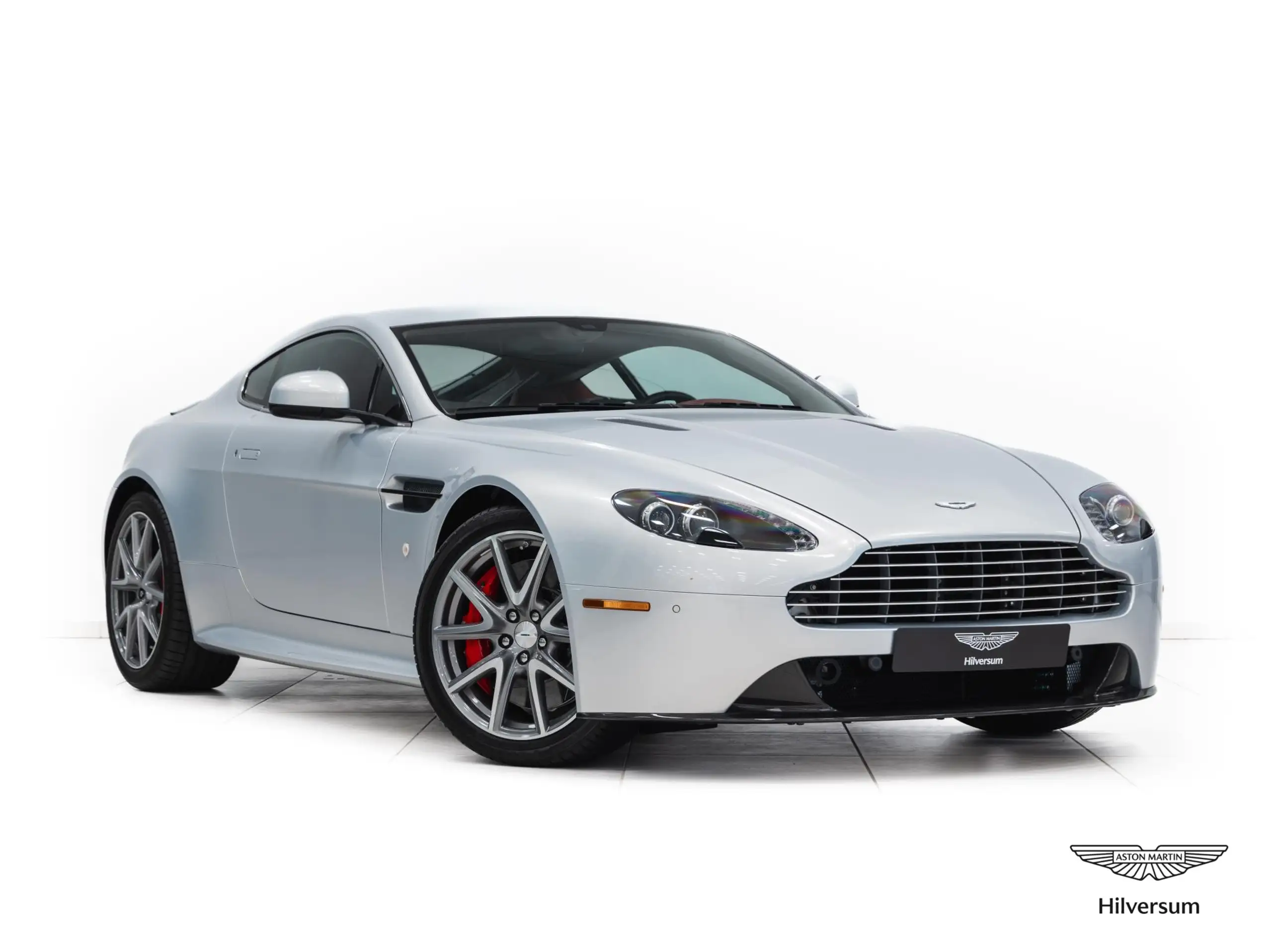 Aston Martin Vantage 2013