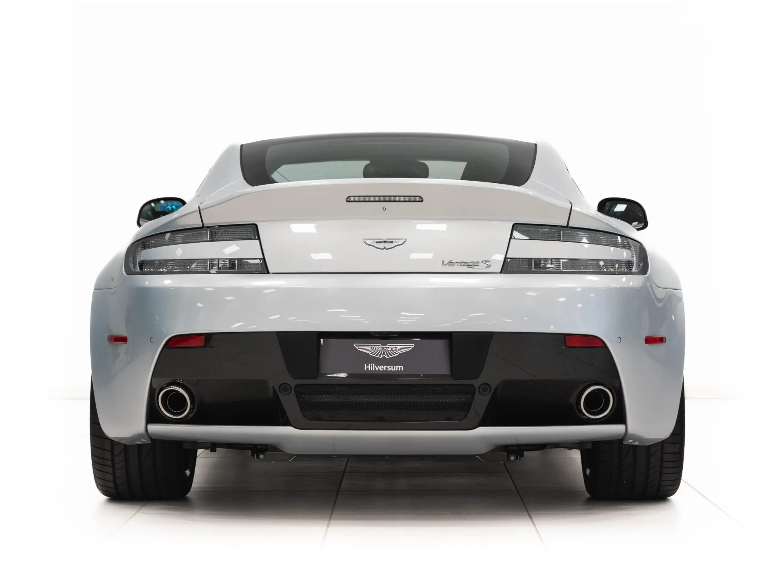 Aston Martin - Vantage