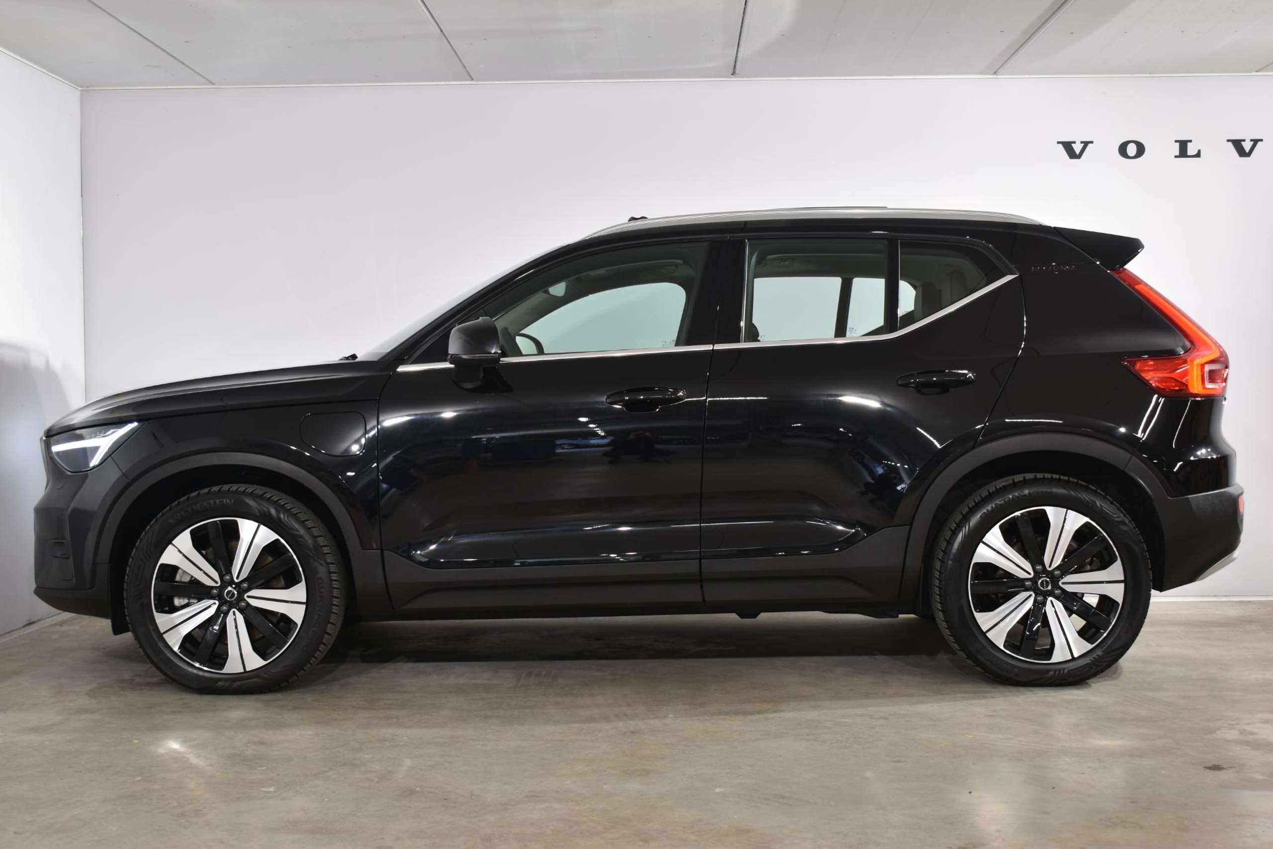 Volvo - XC40