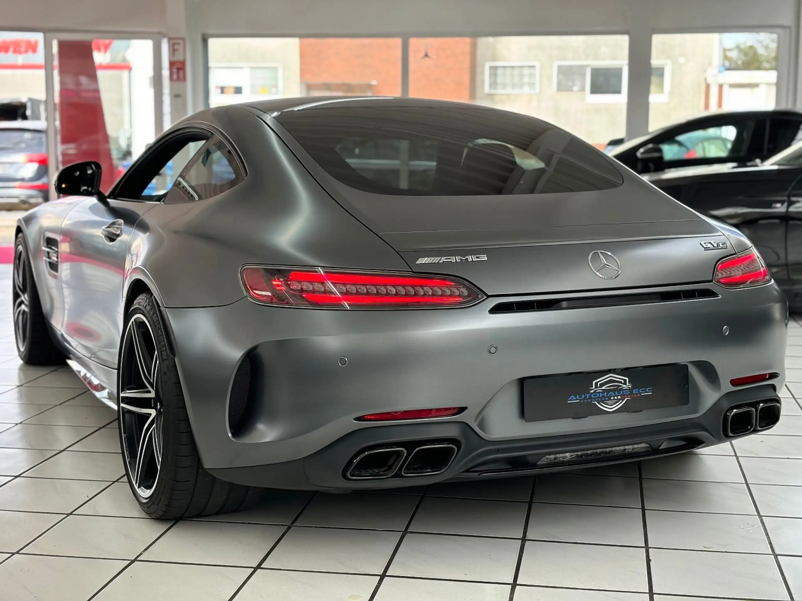 Mercedes-Benz - AMG GT