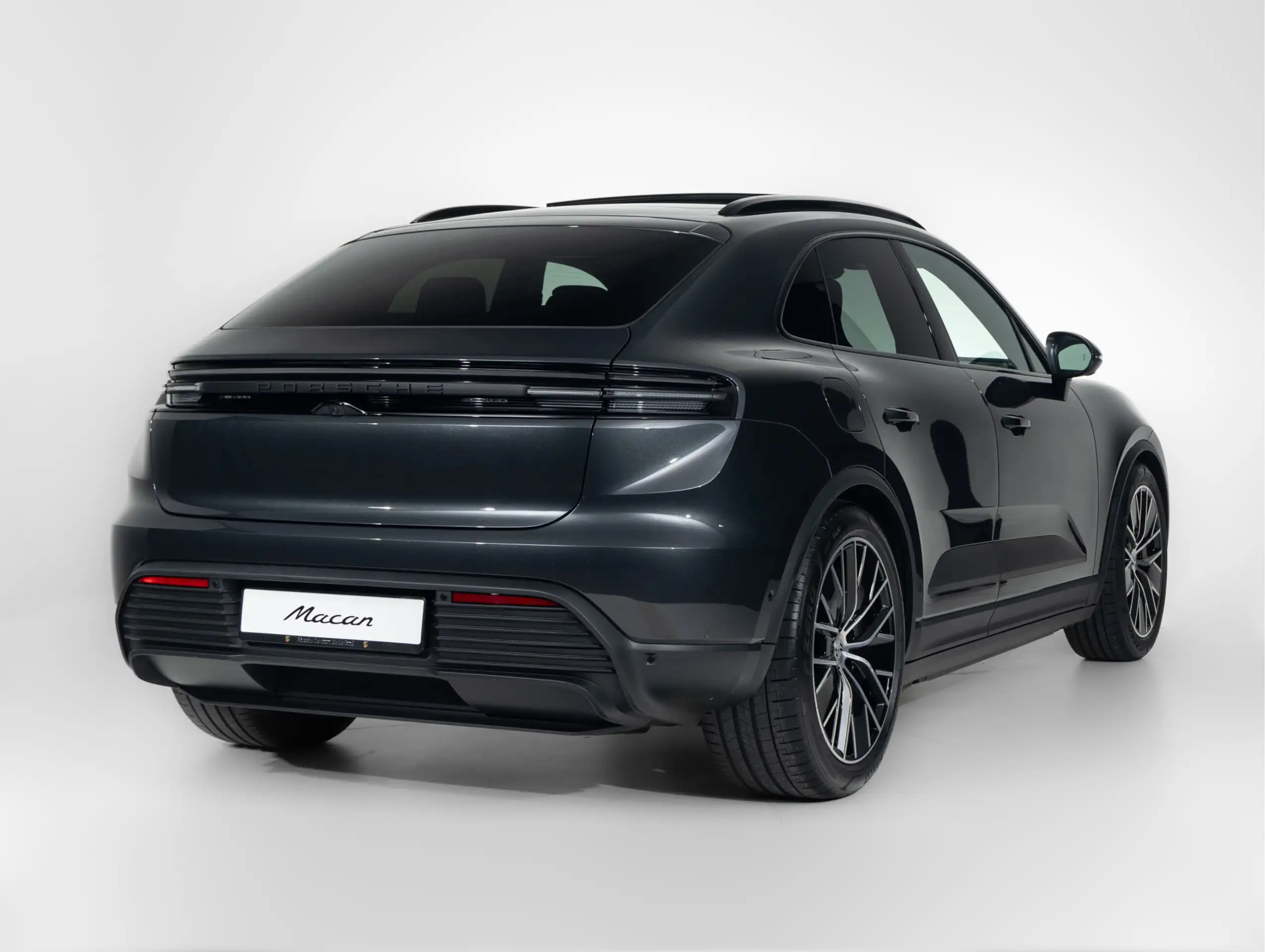 Porsche - Macan