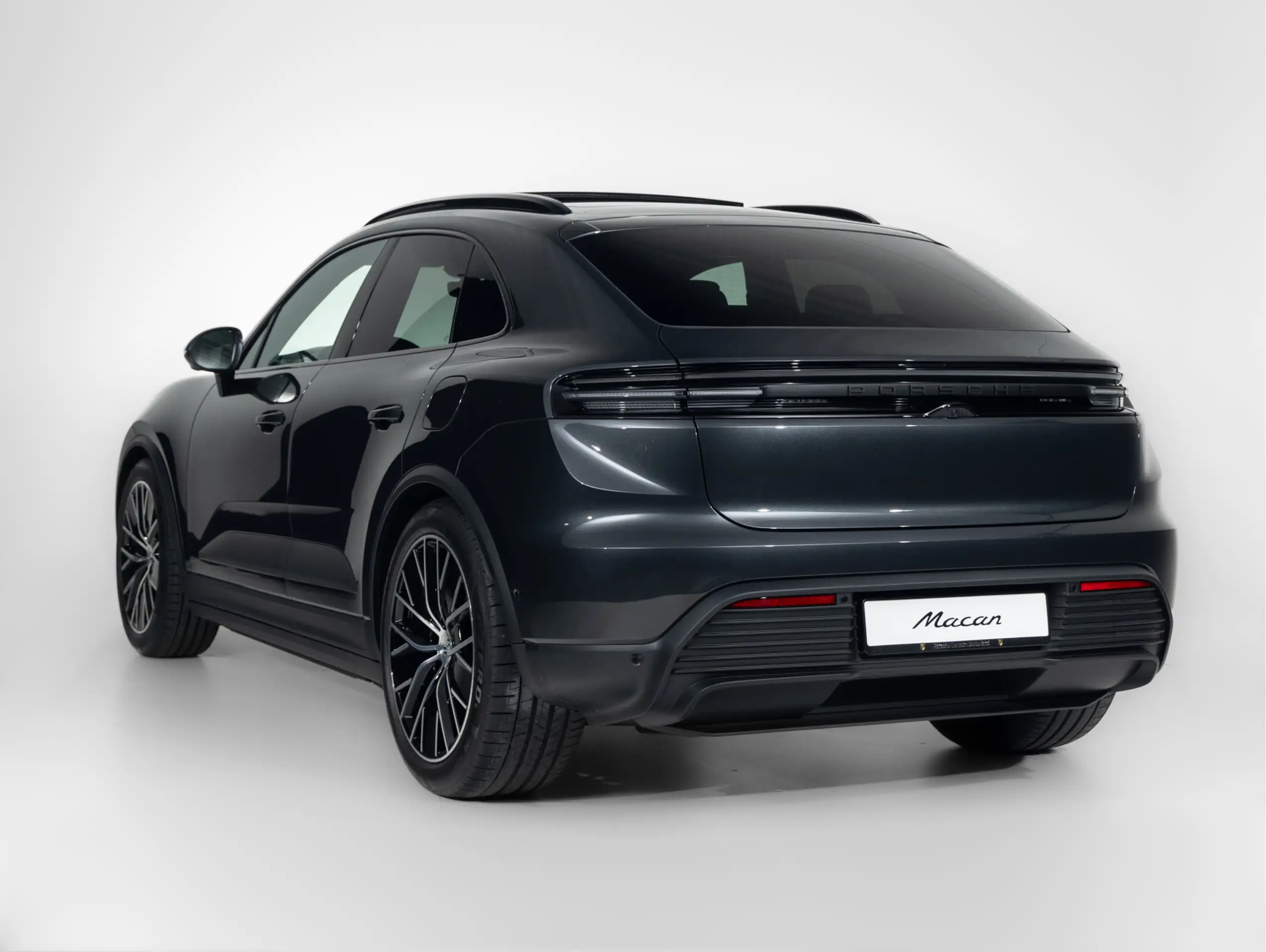 Porsche - Macan