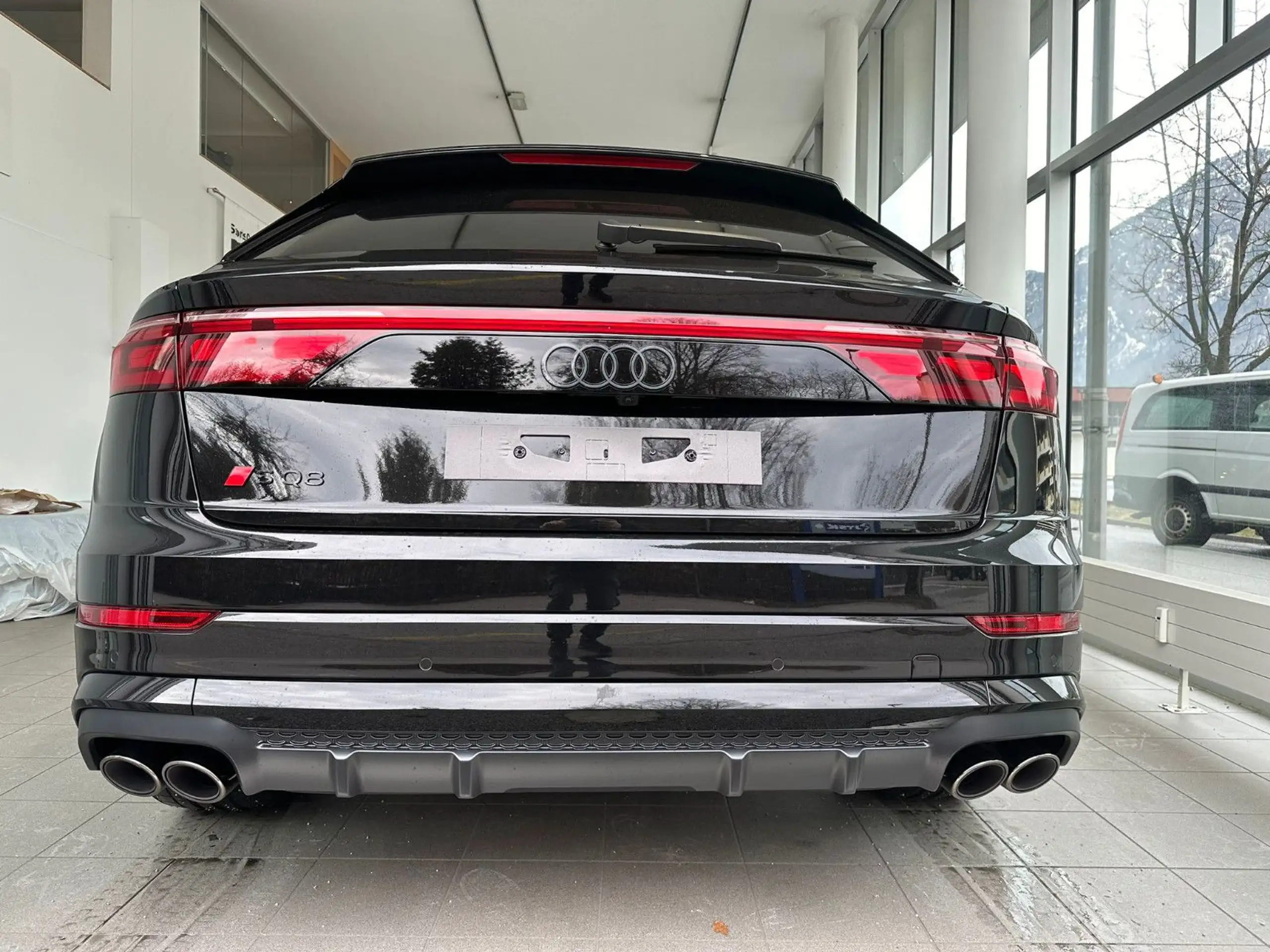 Audi - SQ8