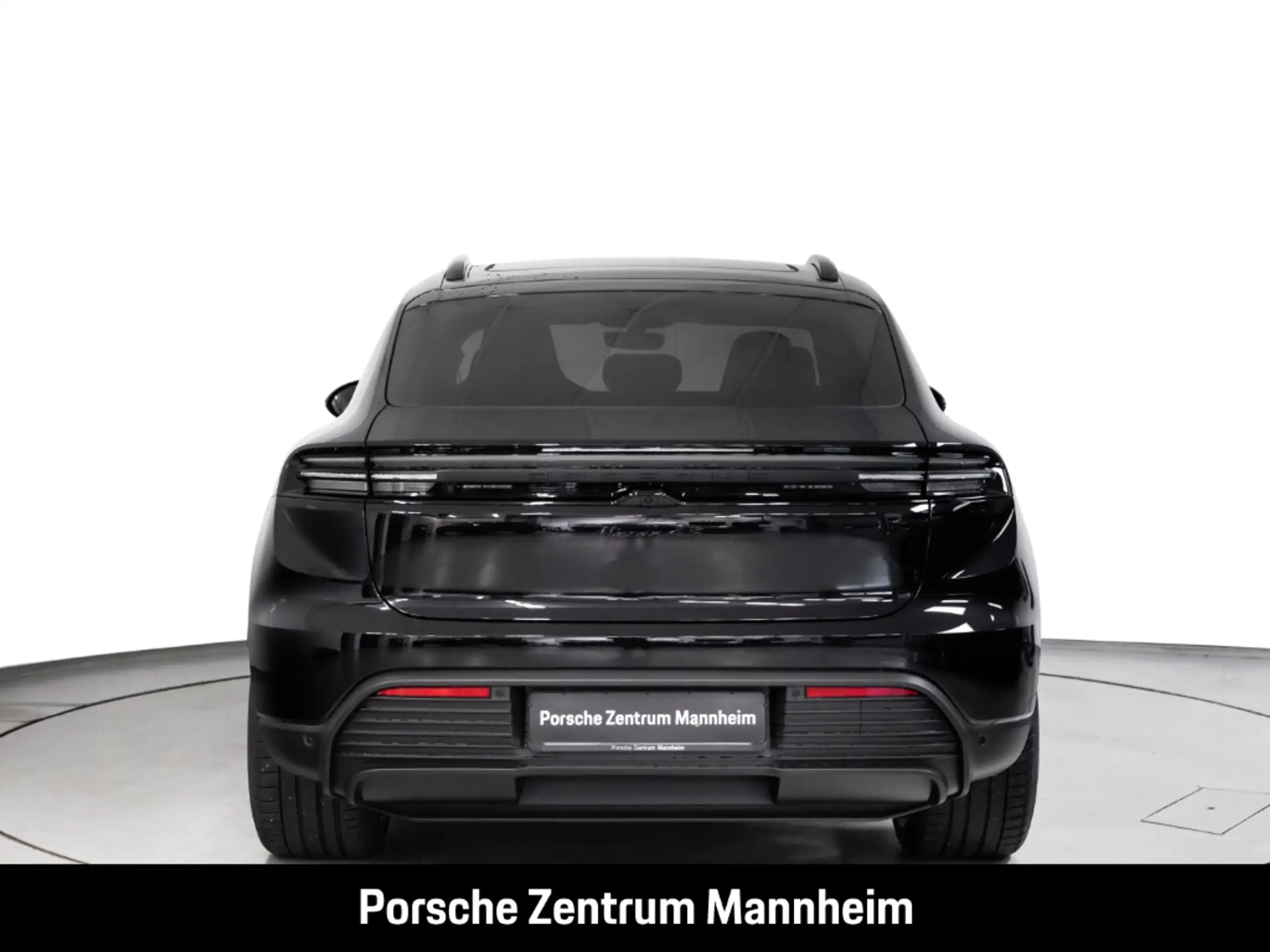 Porsche - Macan