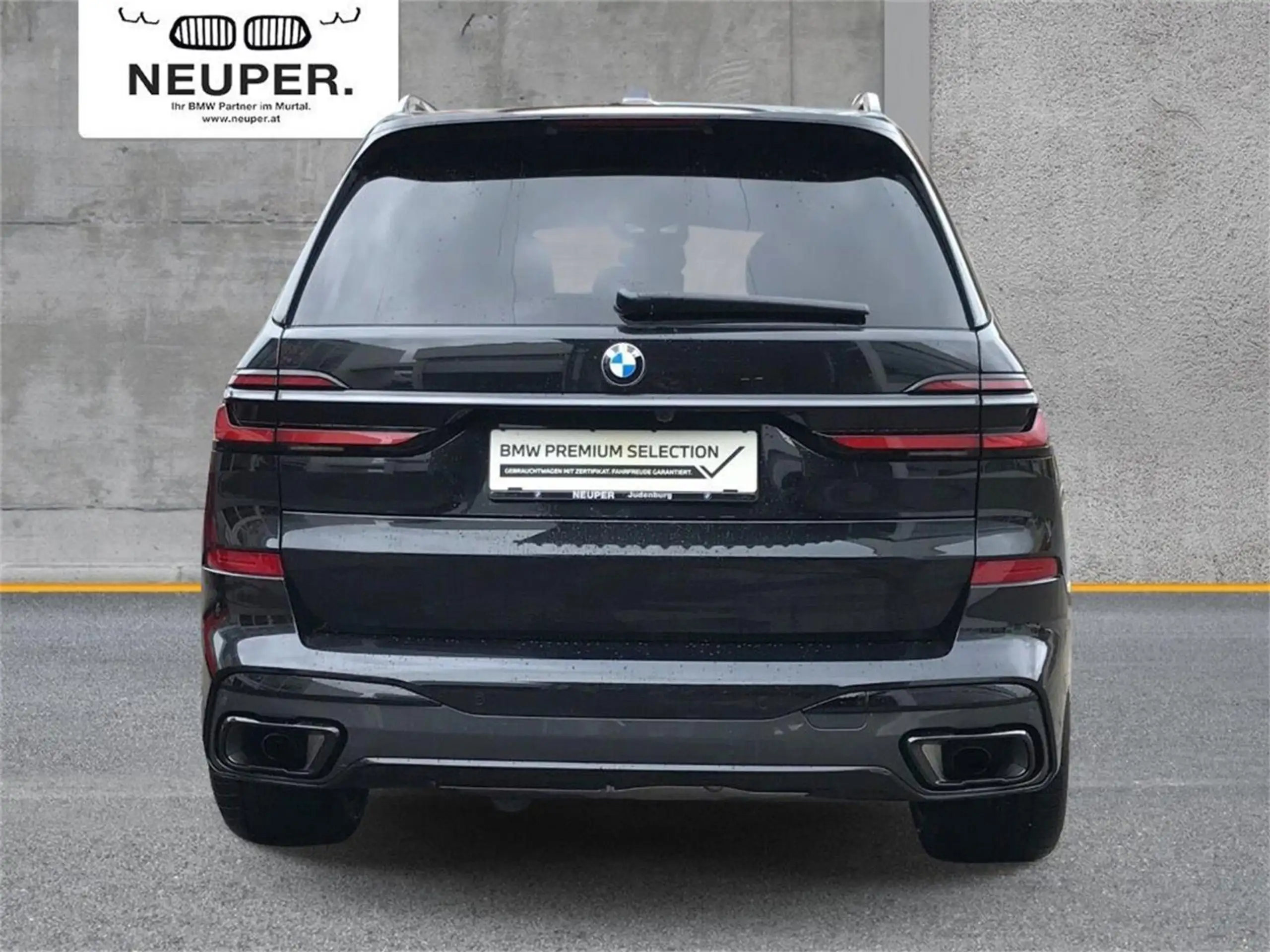 BMW - X7