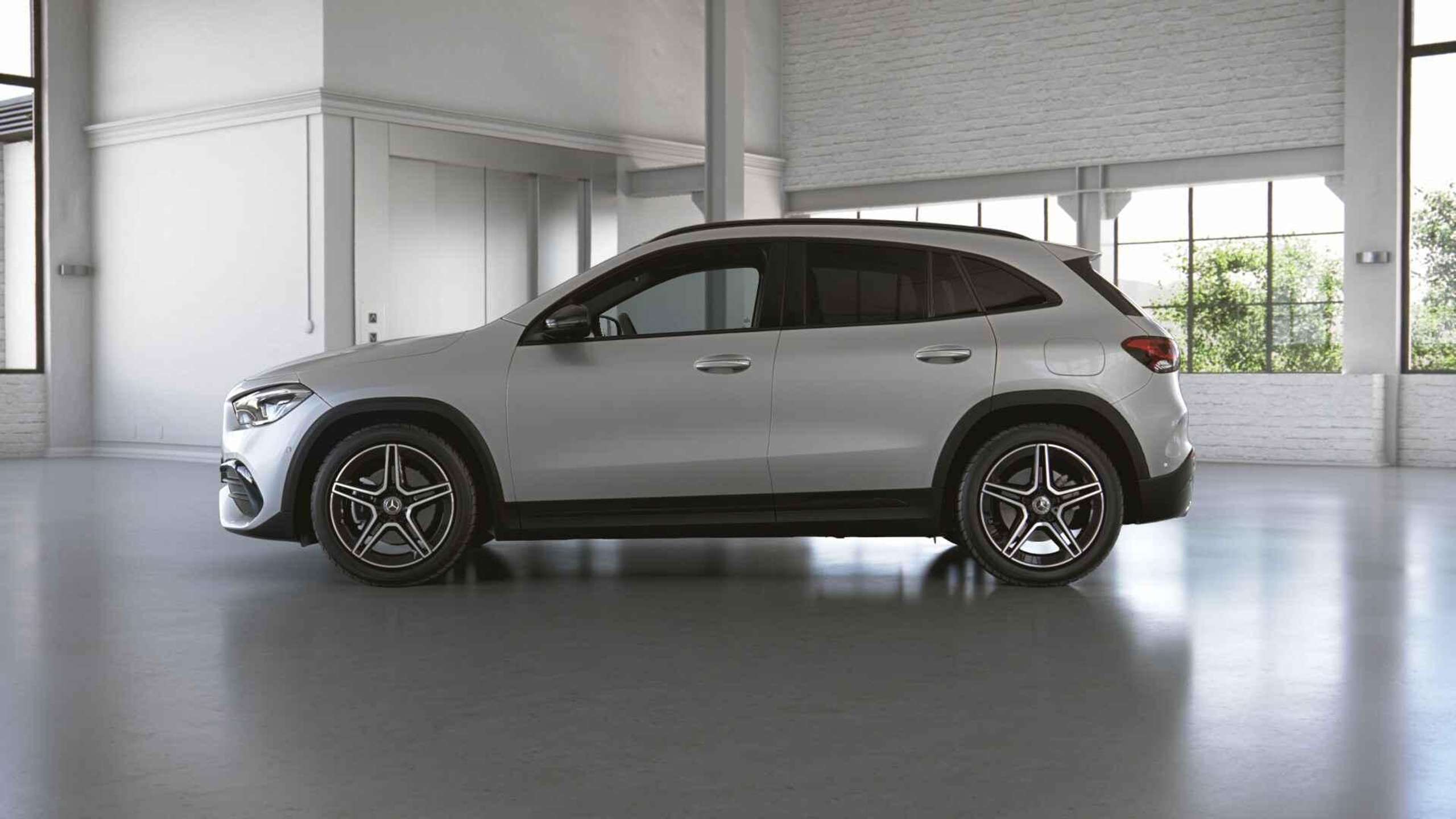 Mercedes-Benz - GLA 250