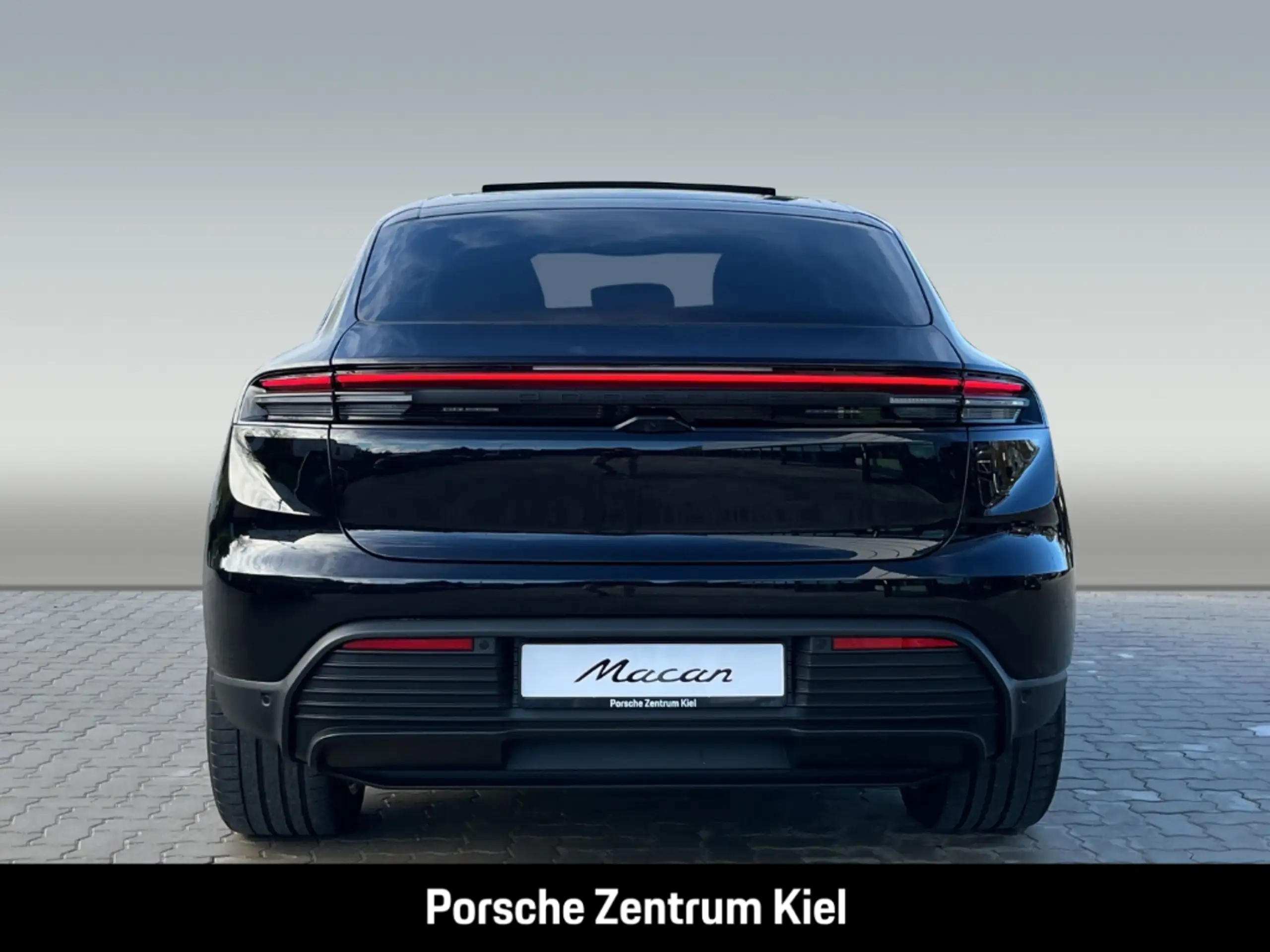 Porsche - Macan