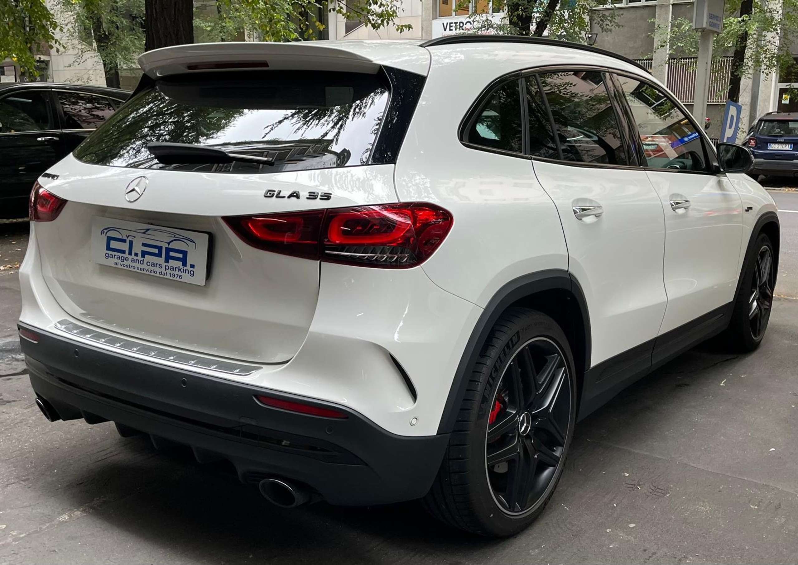 Mercedes-Benz - GLA 35 AMG