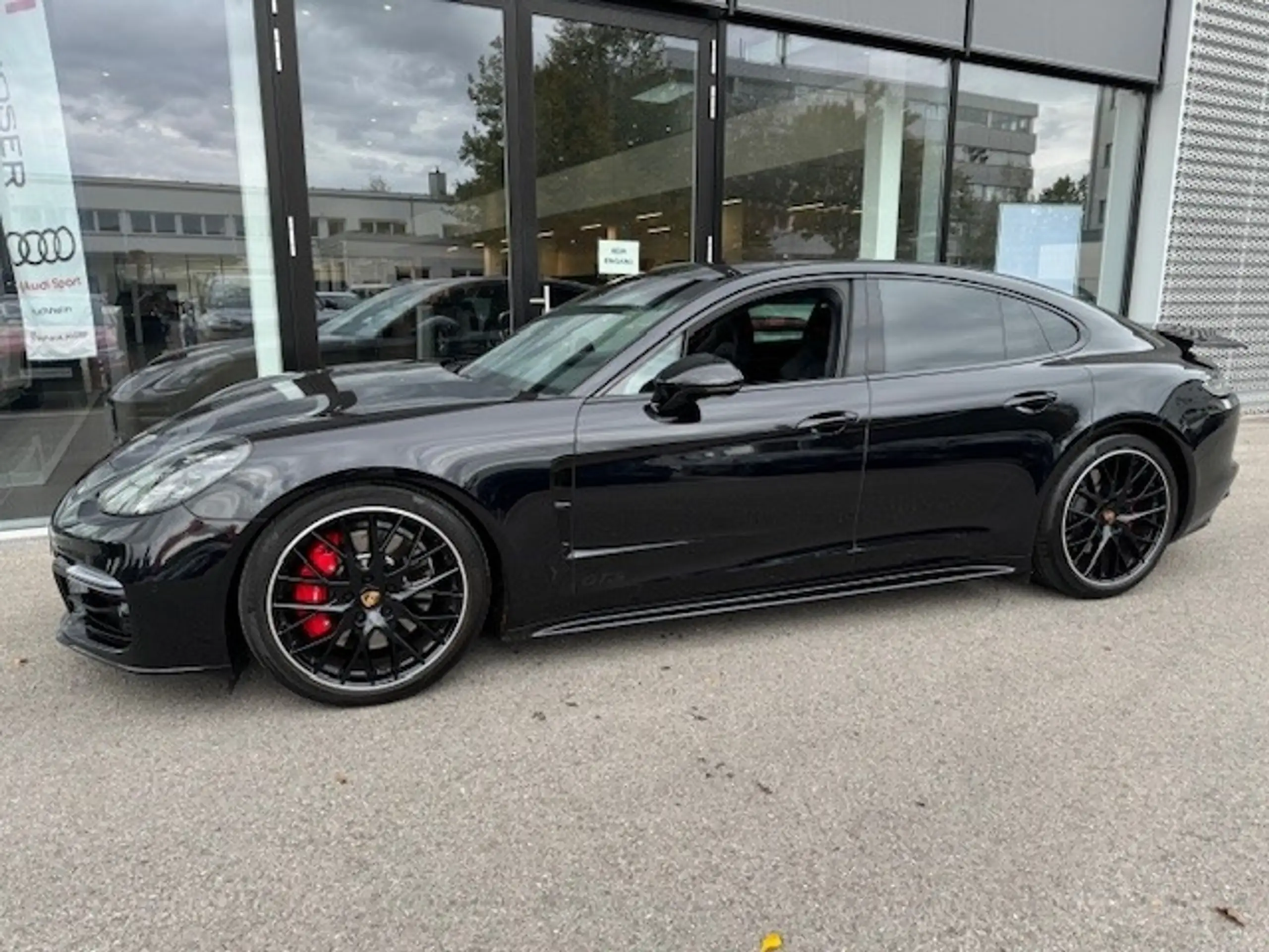 Porsche - Panamera