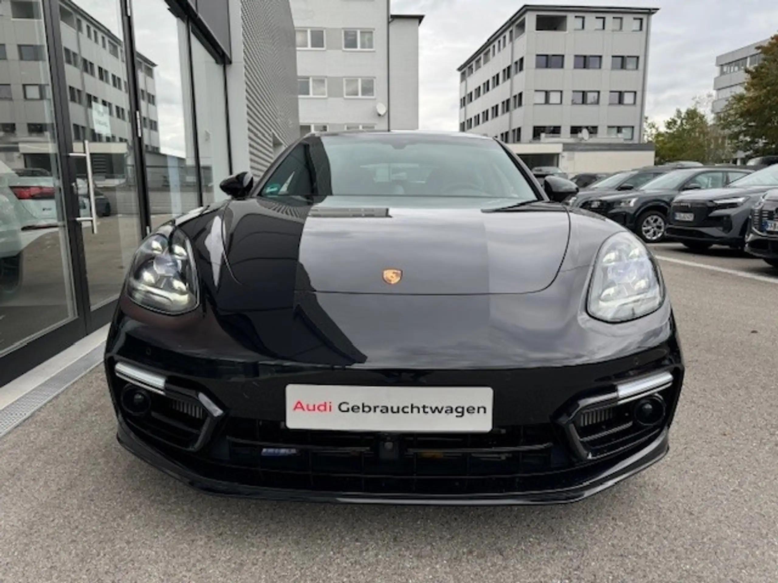 Porsche - Panamera