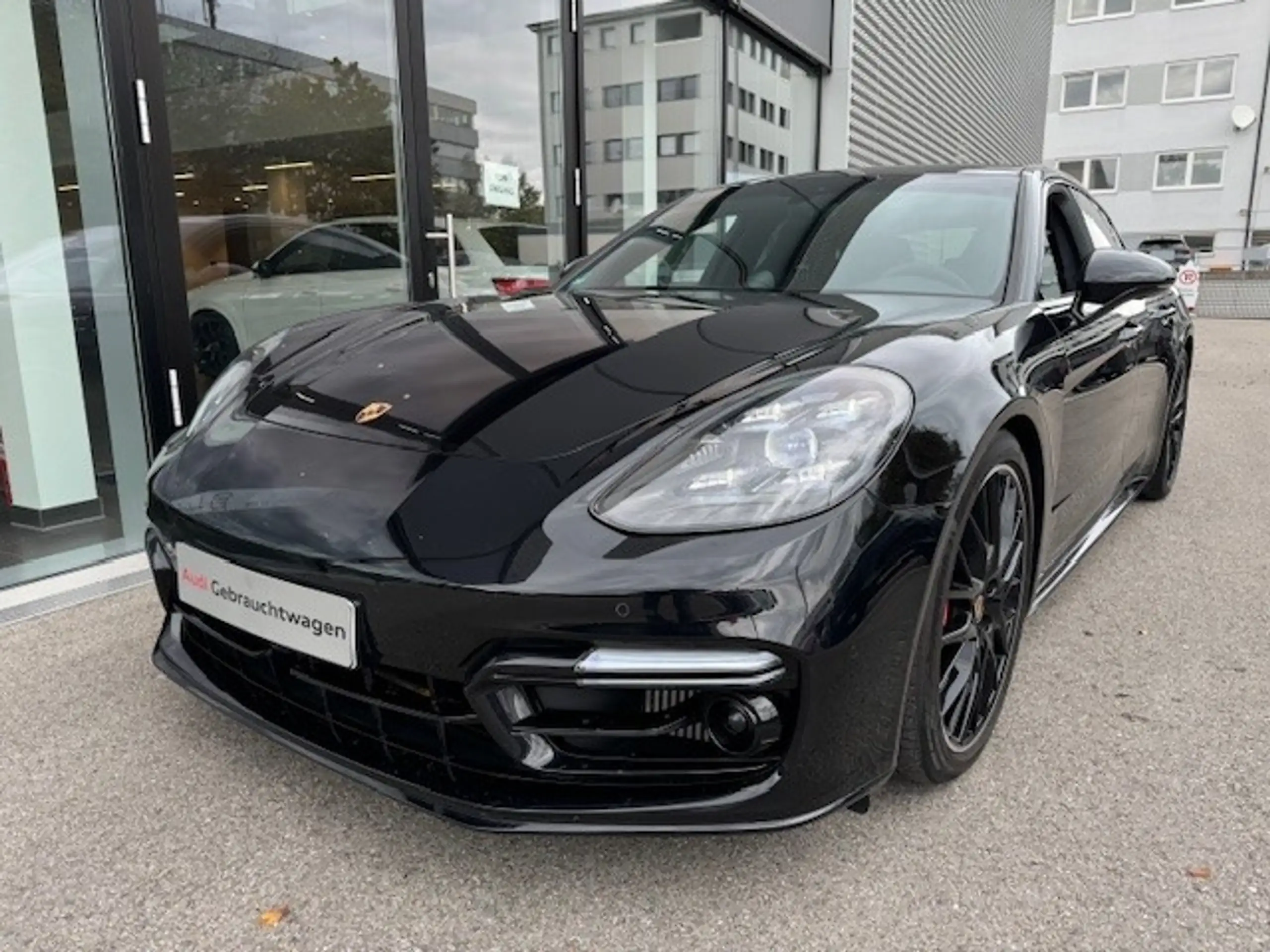 Porsche - Panamera