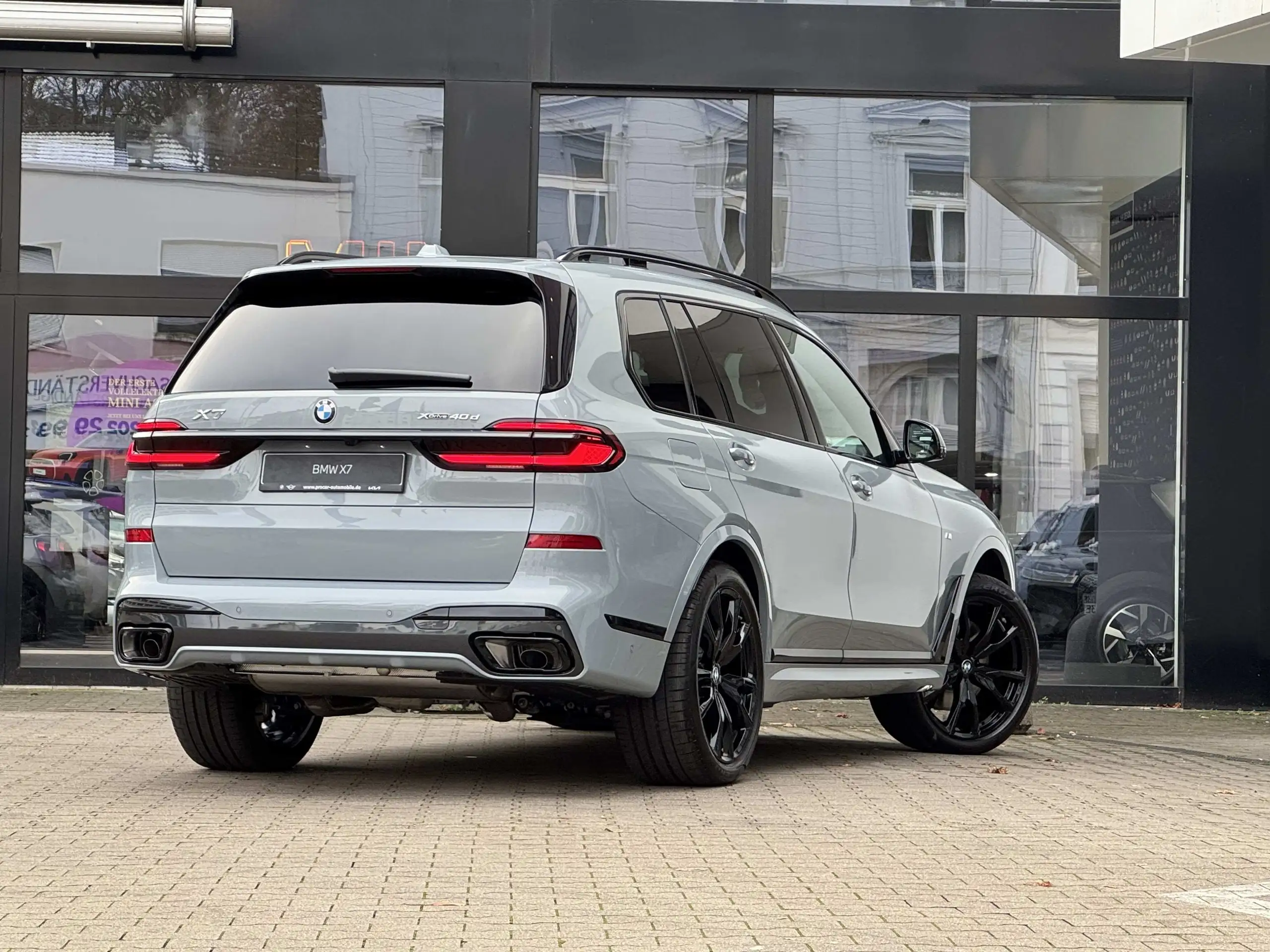 BMW - X7