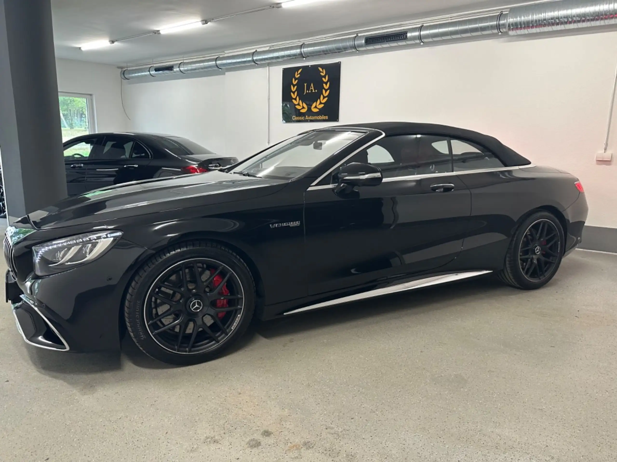 Mercedes-Benz - S 63 AMG