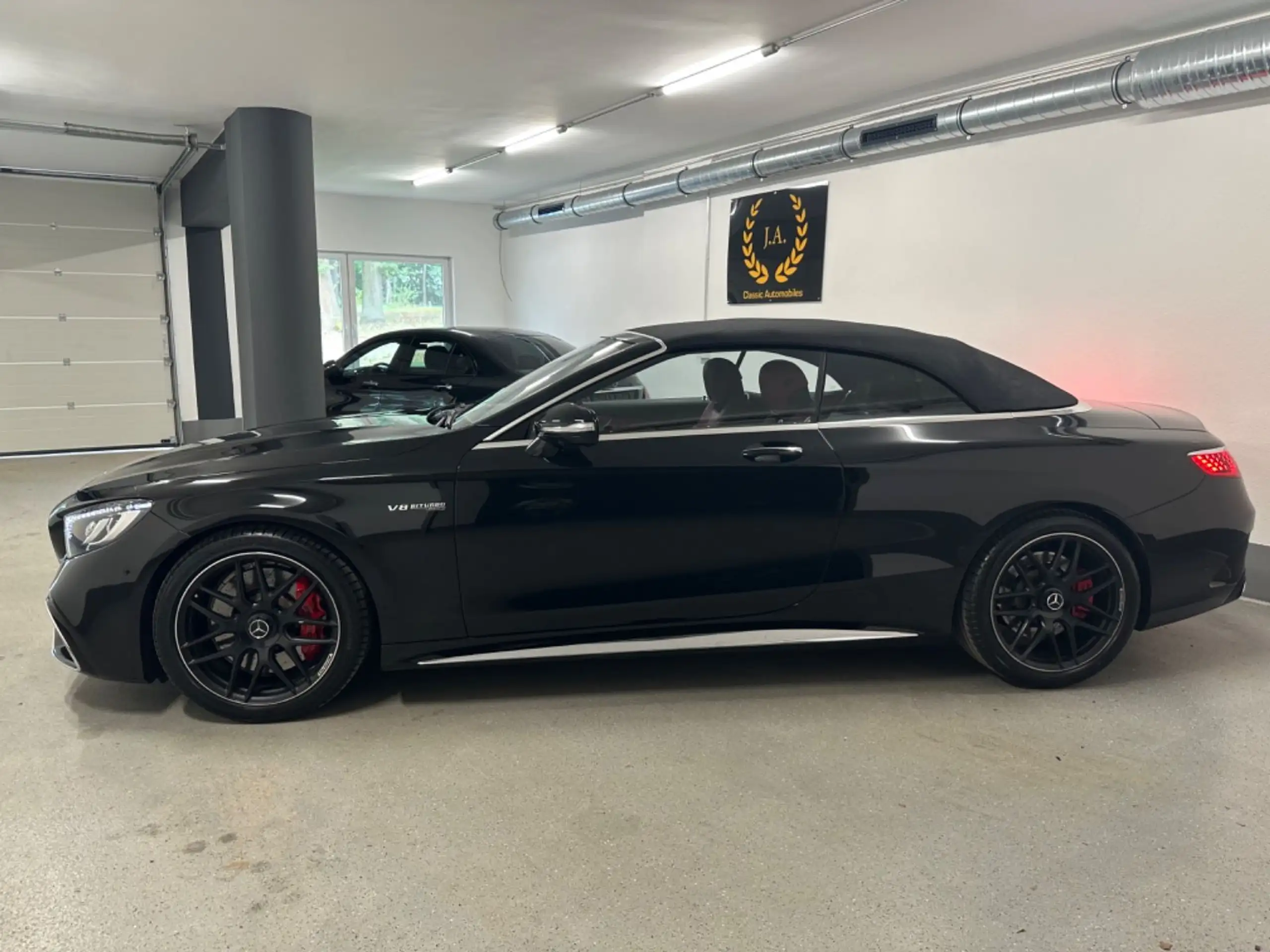 Mercedes-Benz - S 63 AMG