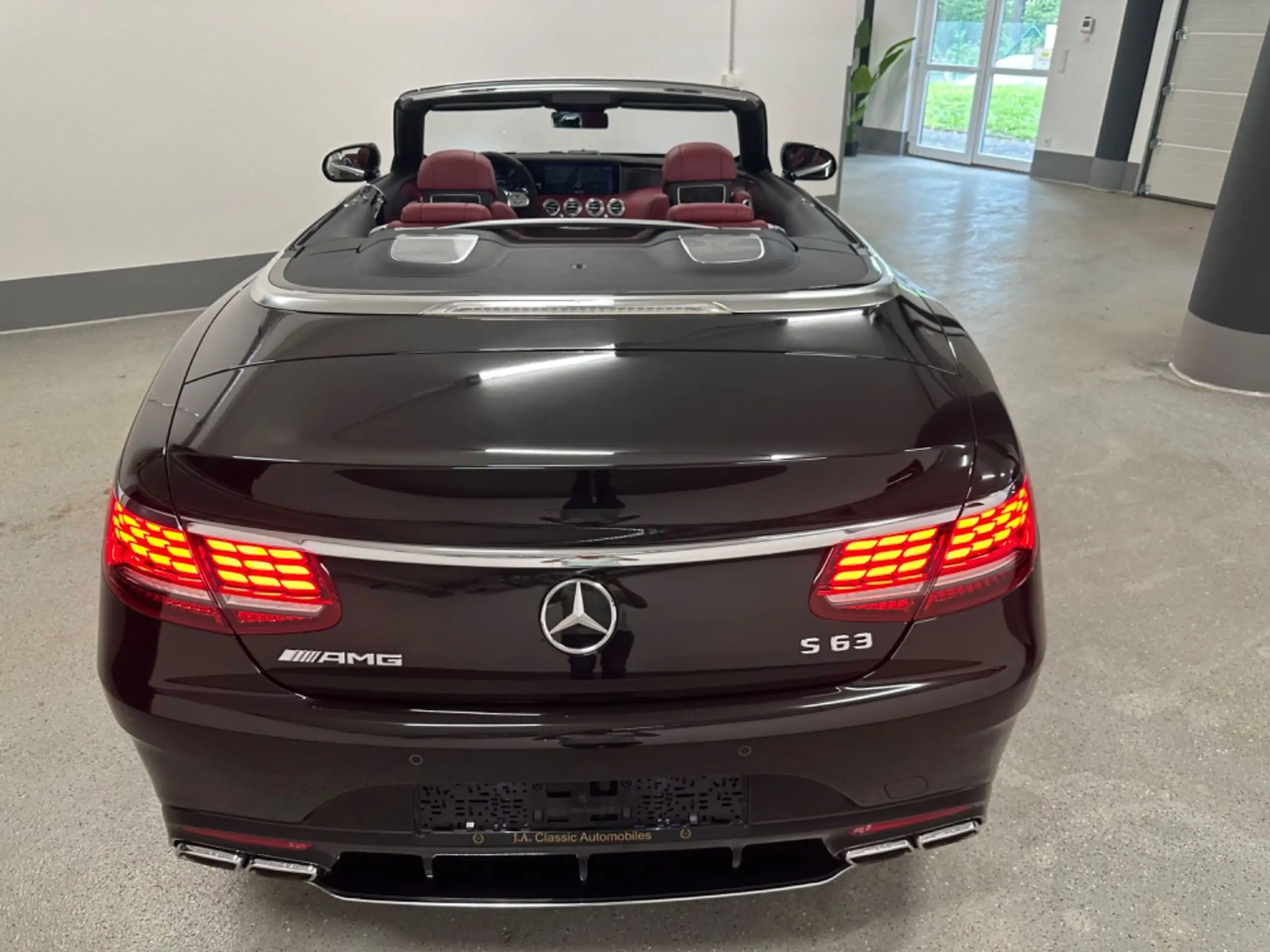 Mercedes-Benz - S 63 AMG