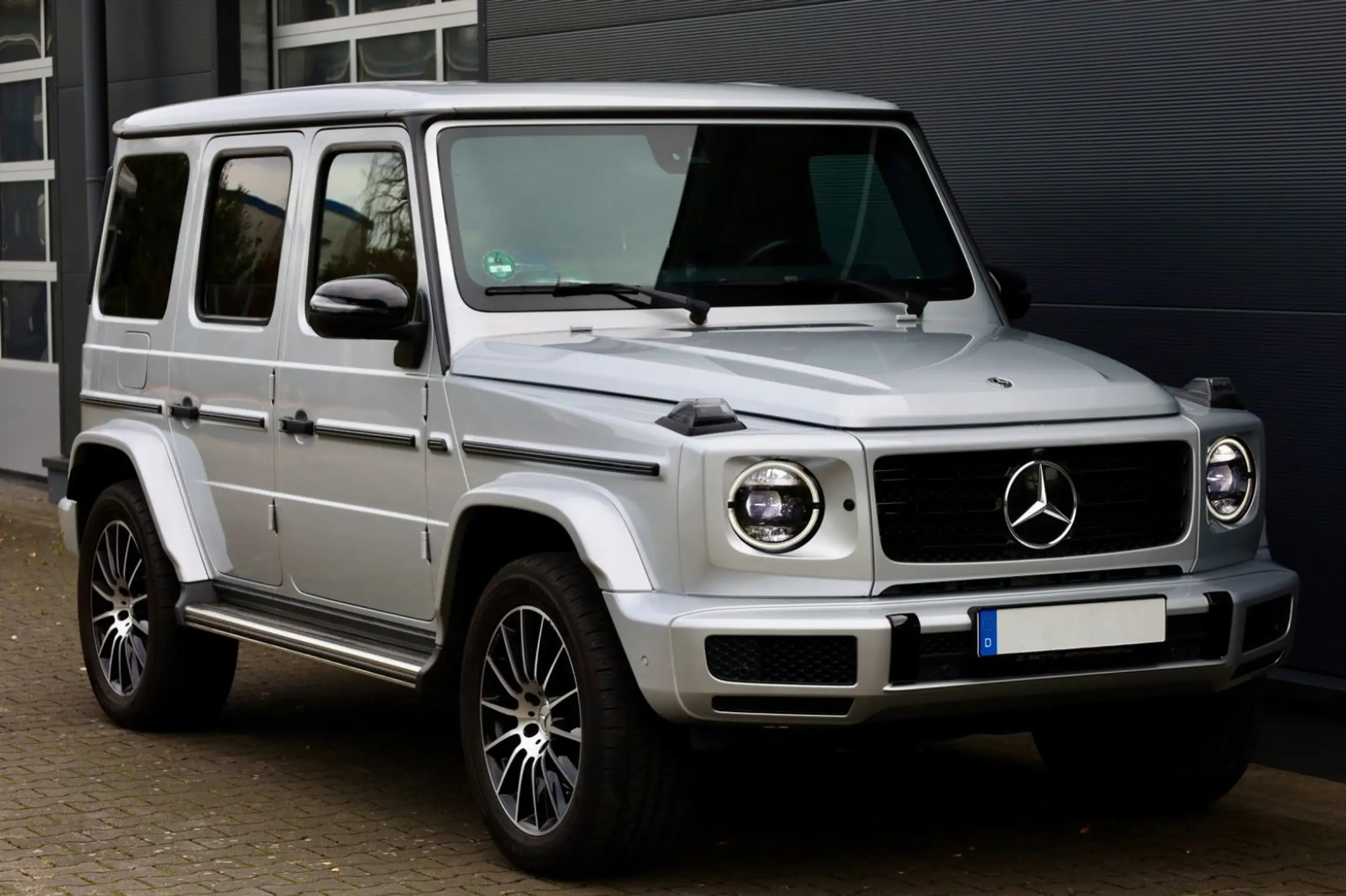 Mercedes-Benz - G 350