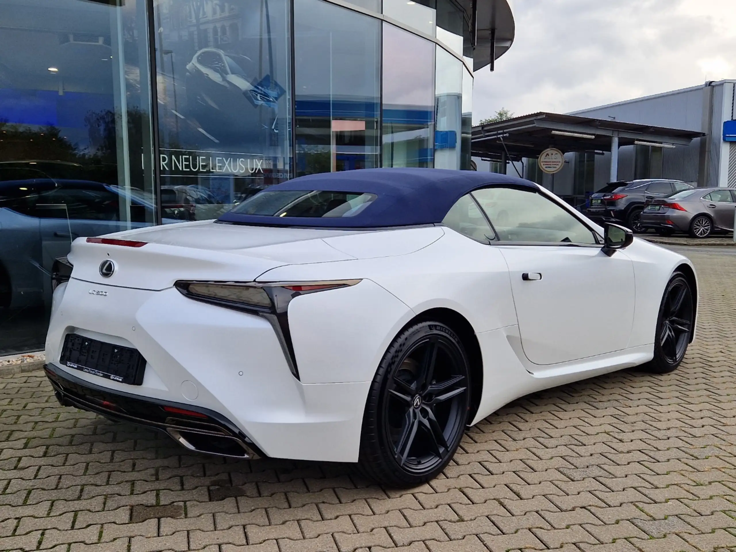 Lexus - LC 500