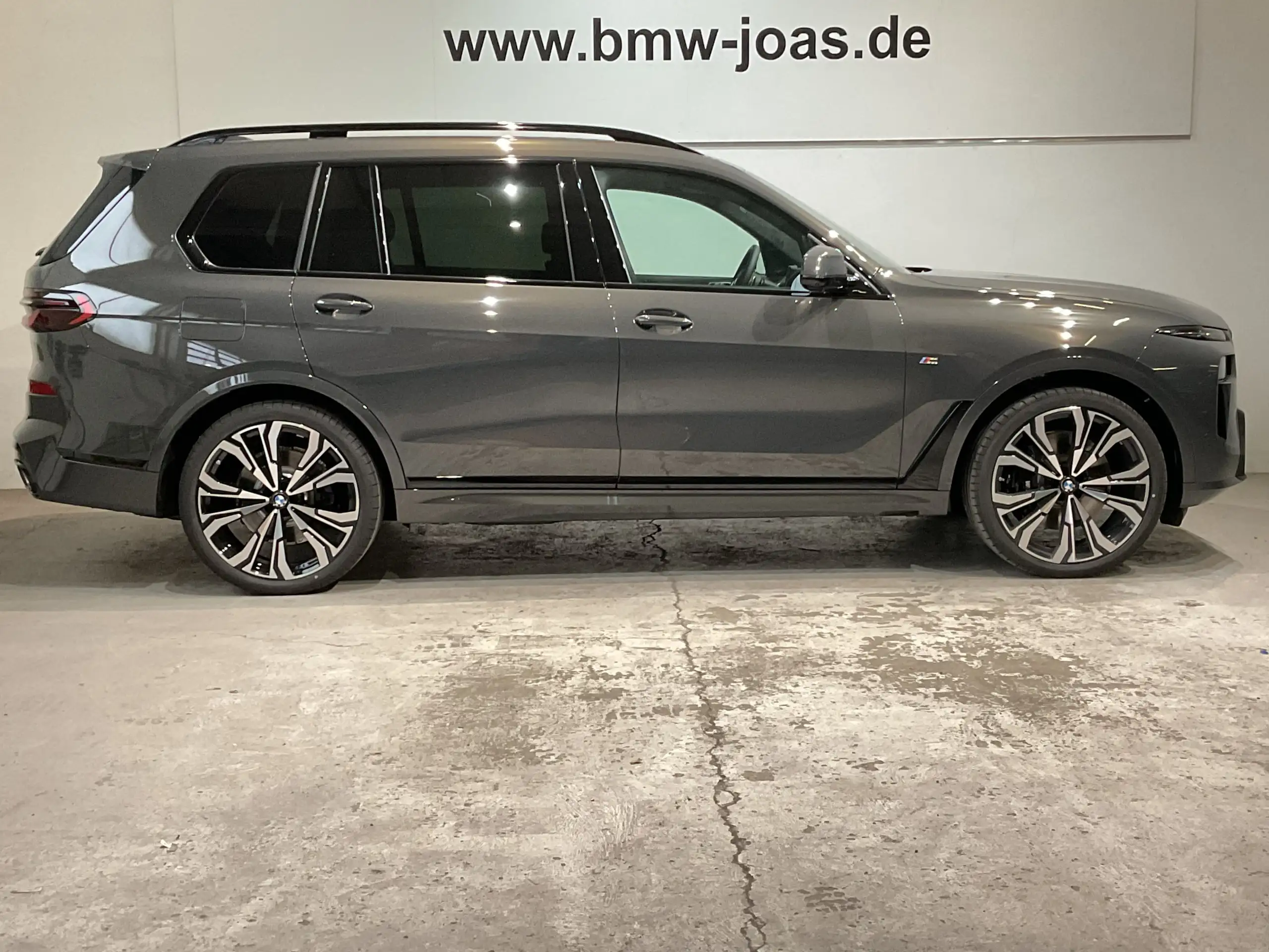 BMW - X7