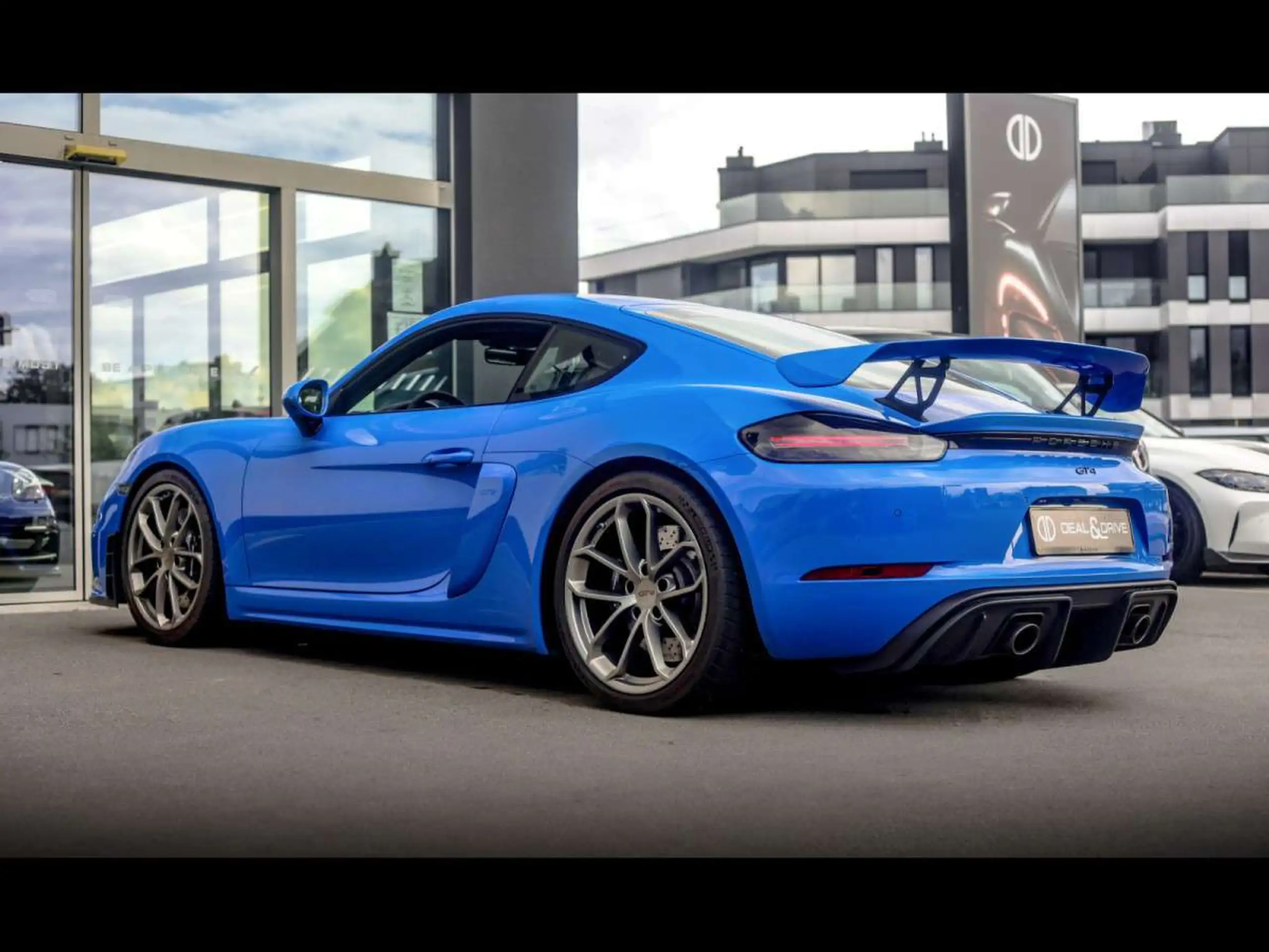 Porsche - Cayman