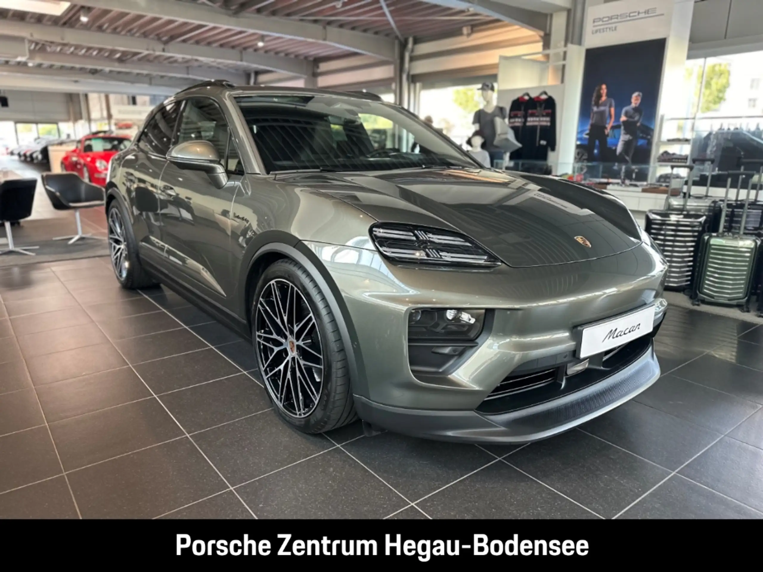 Porsche - Macan