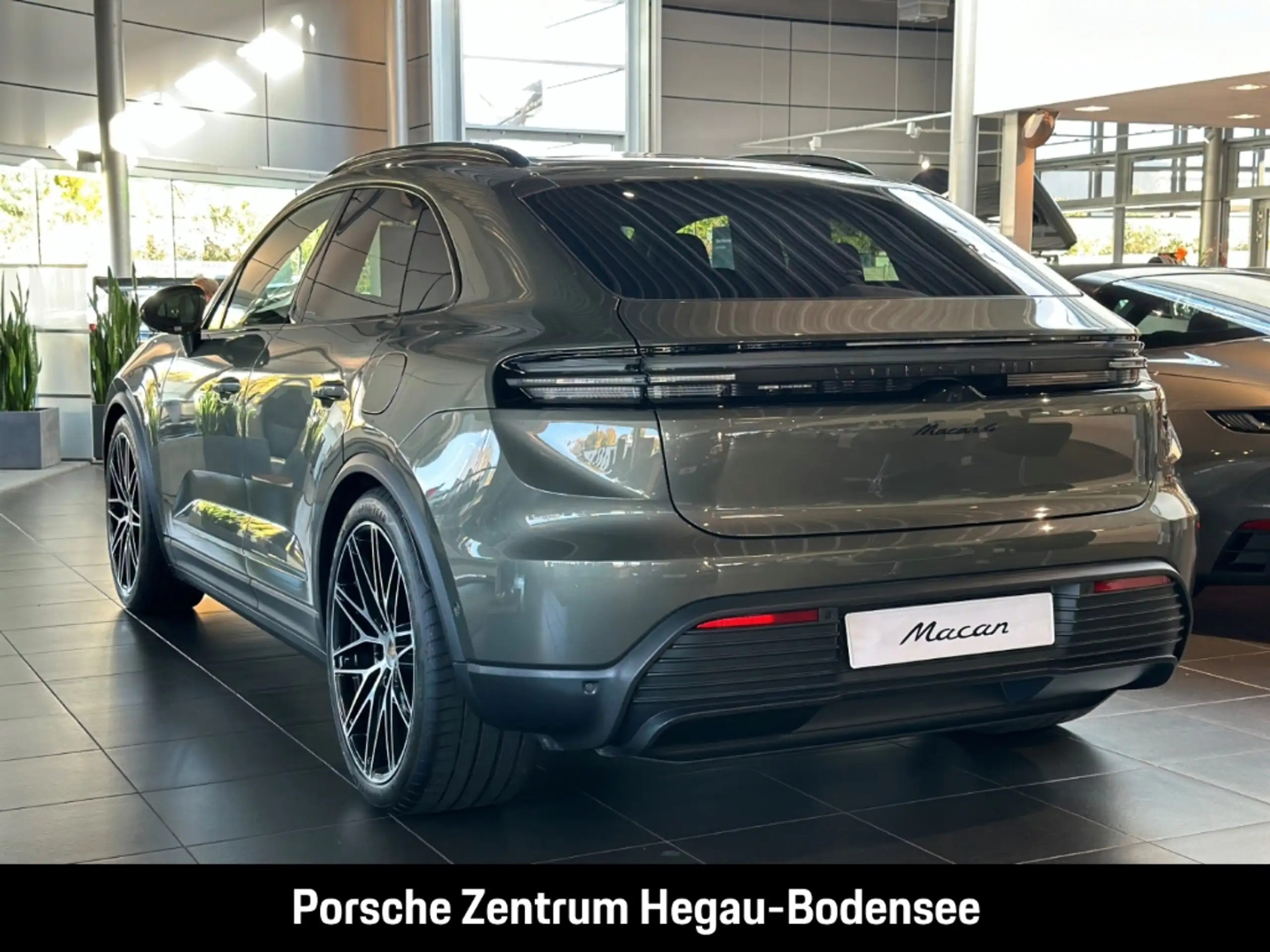 Porsche - Macan