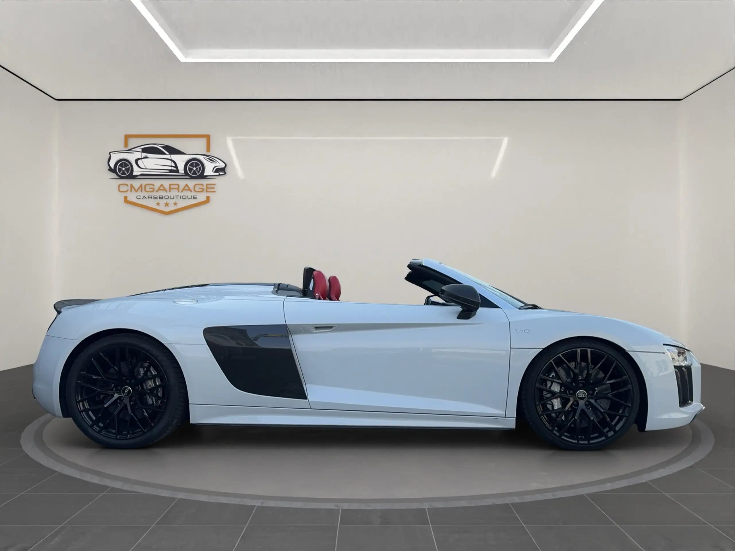 Audi - R8