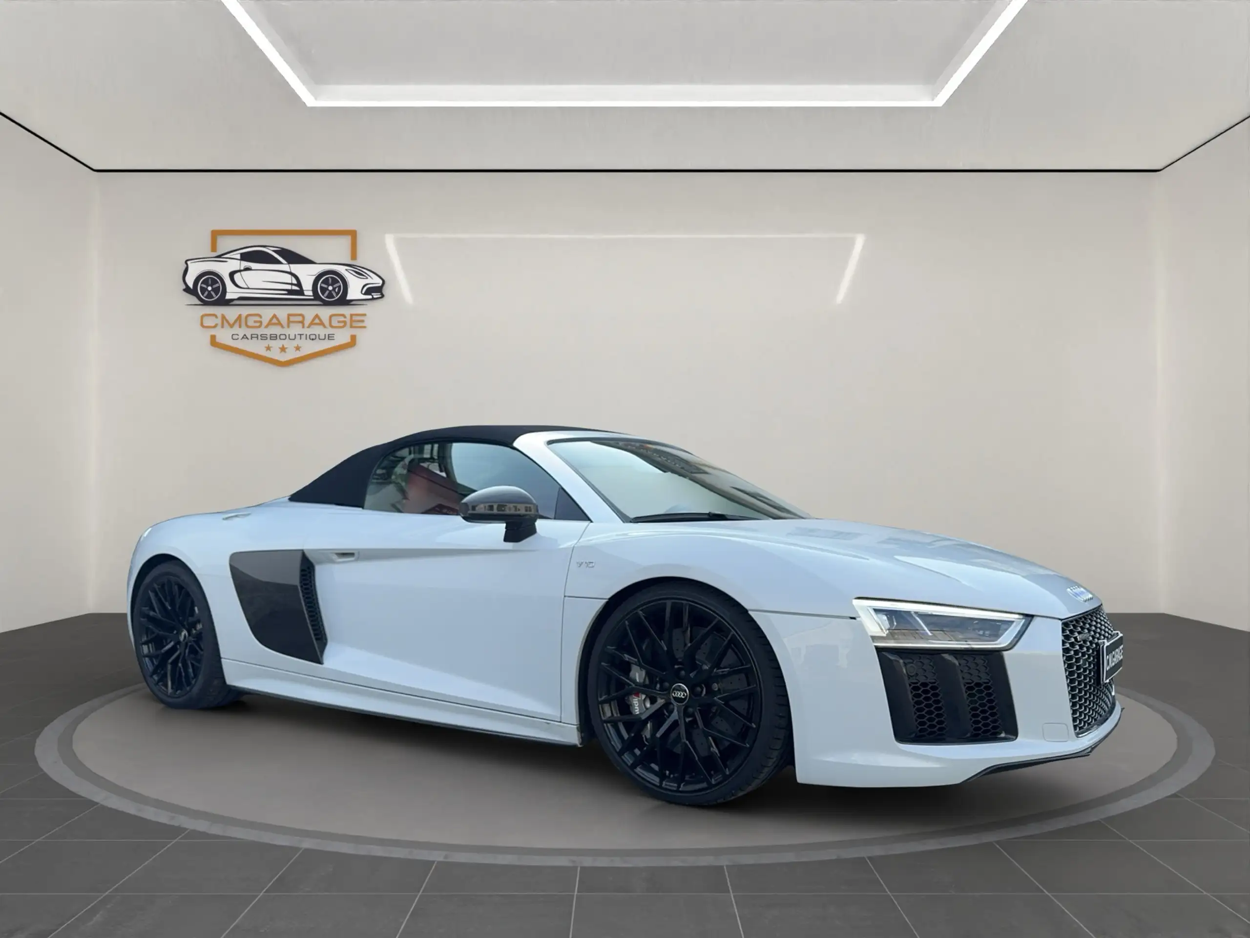 Audi - R8