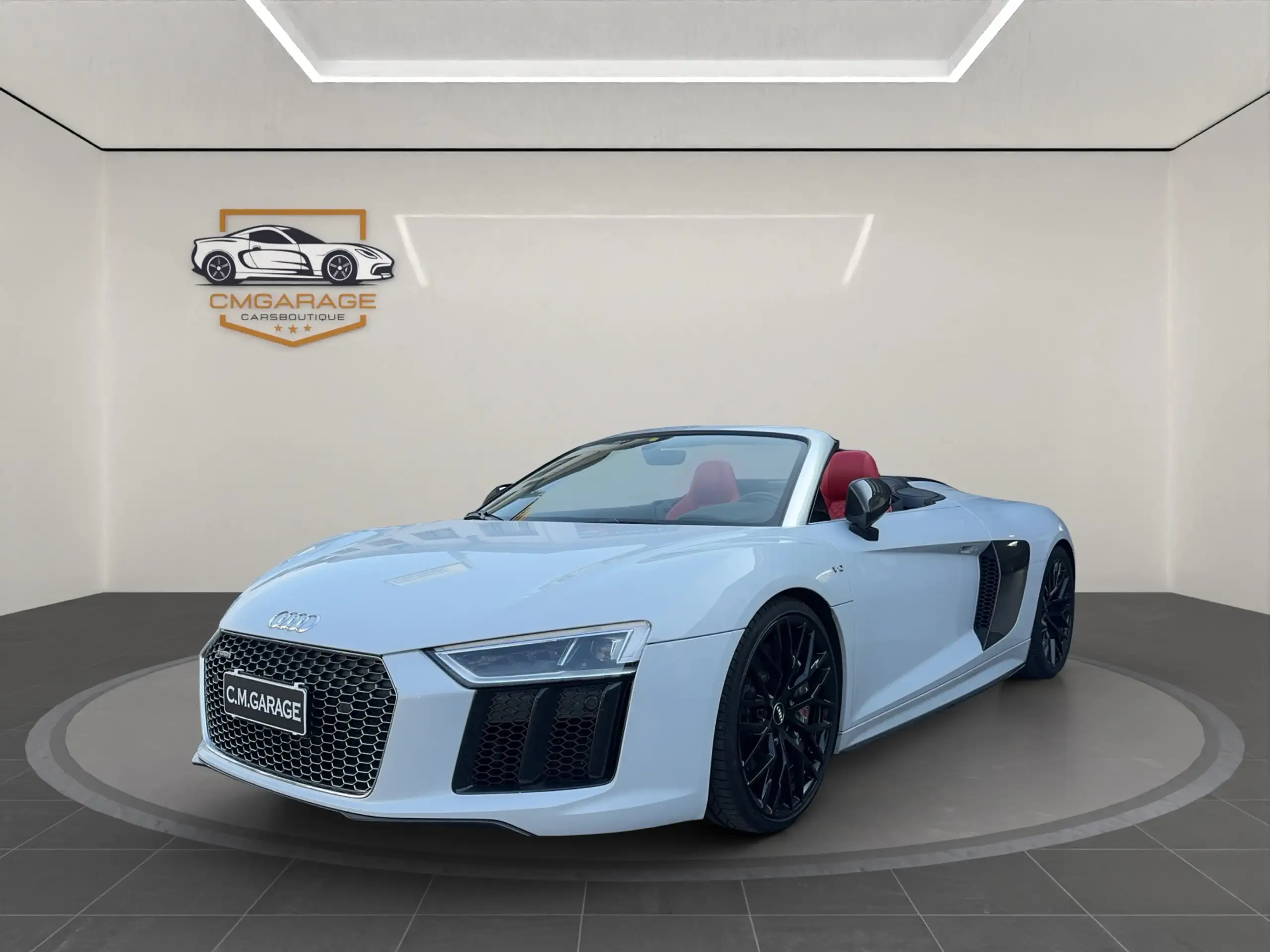 Audi - R8